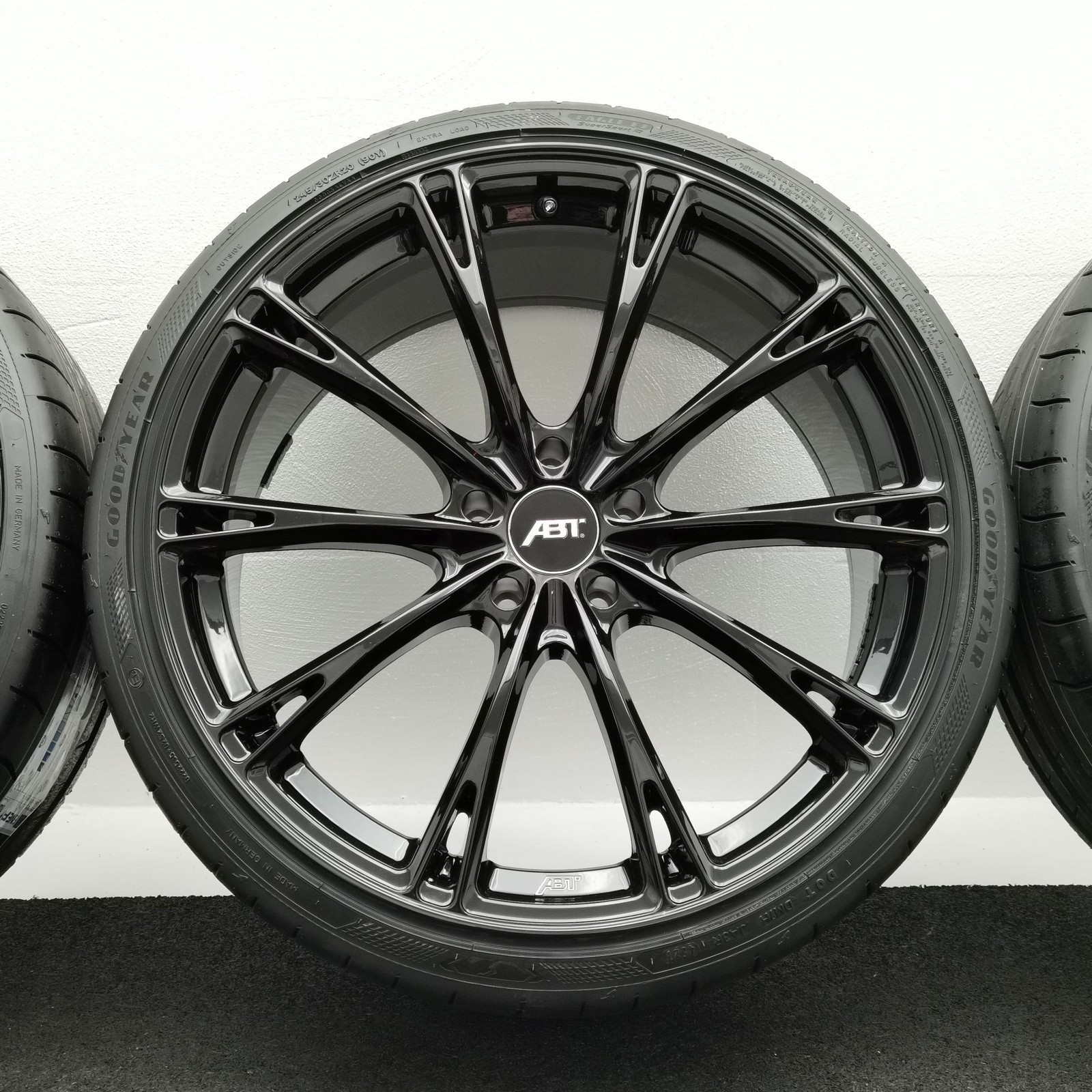 20 Zoll ABT Sportsline GR20 Glossy black Sommerräder / Goodyear Eagle F1 Supersport R 245/30 R20 – Bild 4