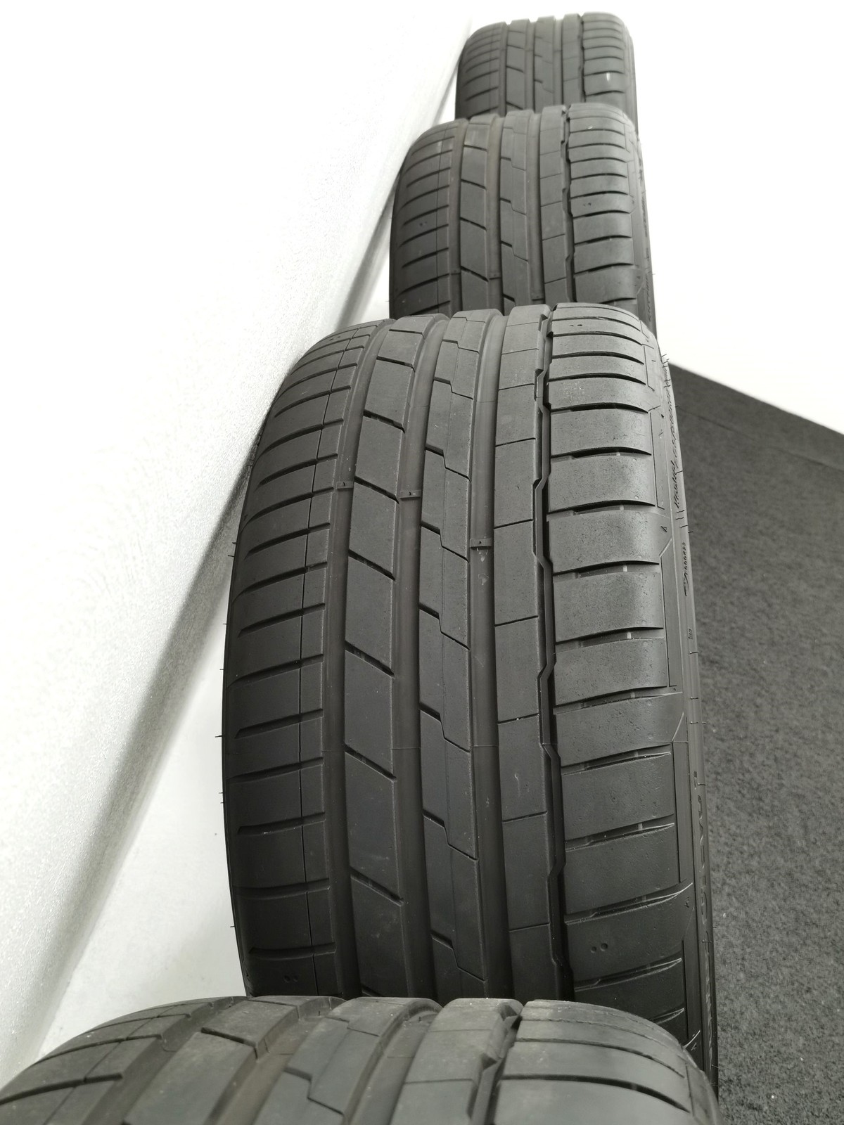 22 Zoll Audi 5-V-Speichen-Trapez Anthrazit glänzend, glanzgedreht Sommerräder / Hankook Ventus S1 evo3 (soundabsorber) (AO) 285/30 R22 – Bild 2