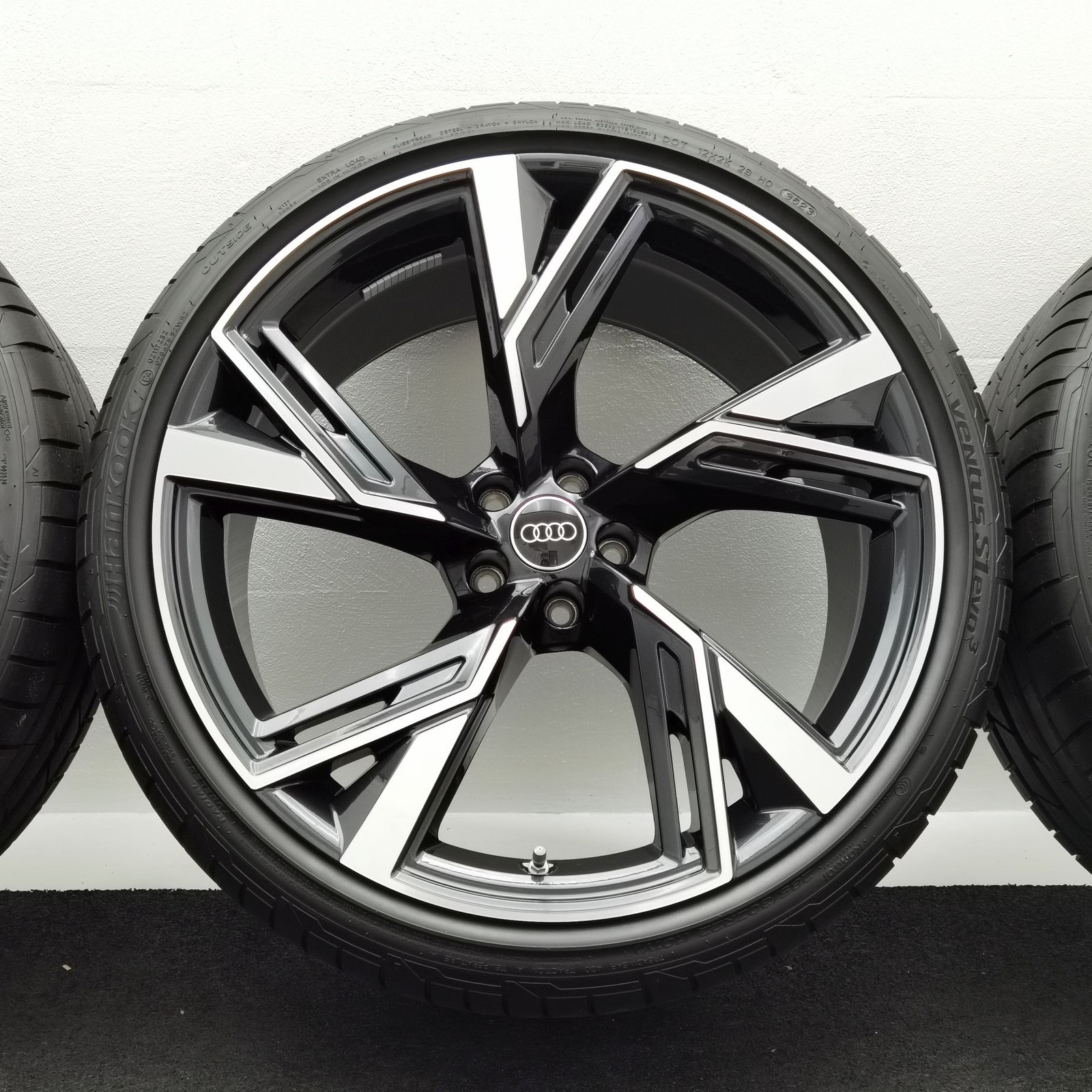 22 Zoll Audi 5-V-Speichen-Trapez Anthrazit glänzend, glanzgedreht Sommerräder / Hankook Ventus S1 evo3 (soundabsorber) (AO) 285/30 R22 – Bild 5