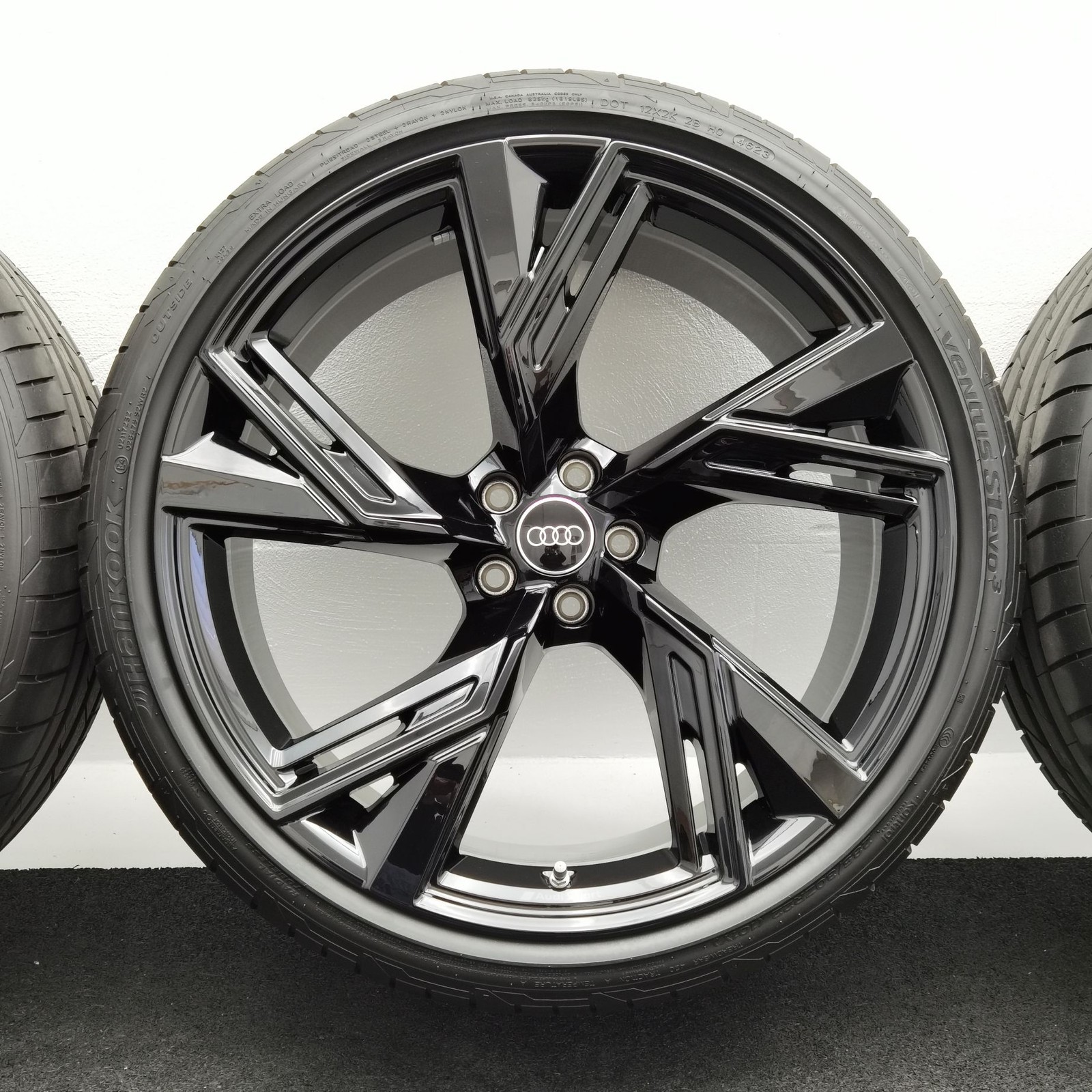 22 Zoll Audi 5-V-Speichen-Trapez Schwarz glänzend Sommerräder / Hankook Ventus S1 evo3 (soundabsorber) (AO) 285/30 R22 – Bild 4