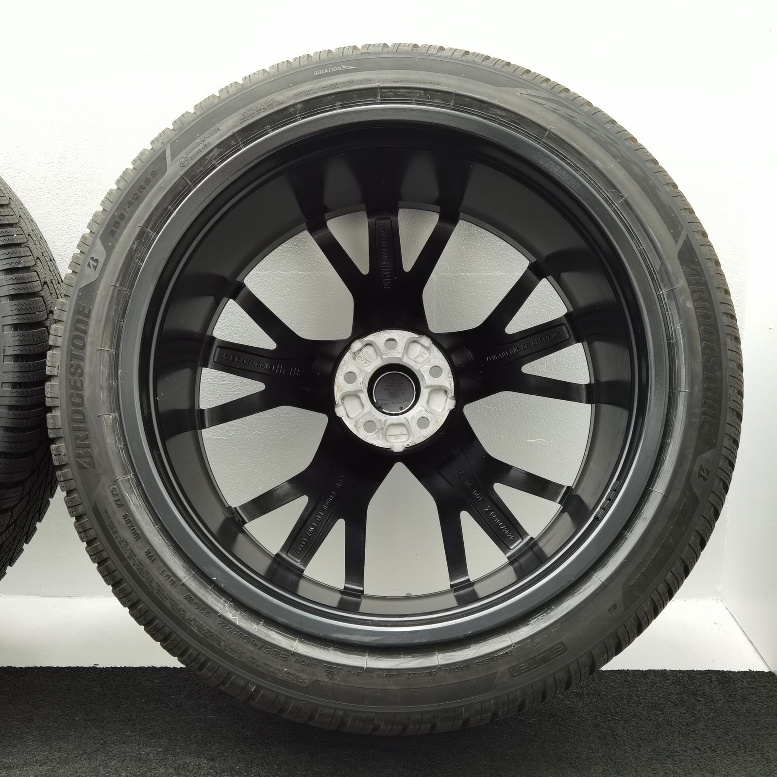 22 Zoll Audi 5-V-Speichen-Stern Anthrazit glänzend, glanzgedreht Winterräder / Bridgestone Blizzak 6 285/40 R22 – Bild 8