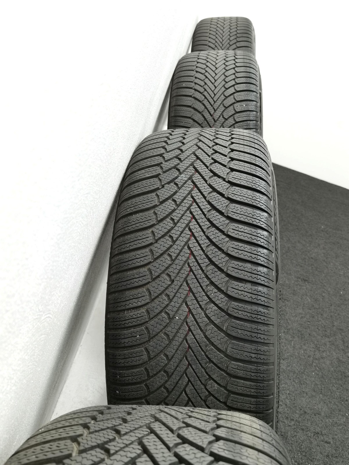 22 Zoll Audi 5-V-Speichen-Stern Anthrazit glänzend, glanzgedreht Winterräder / Bridgestone Blizzak 6 285/40 R22 – Bild 2