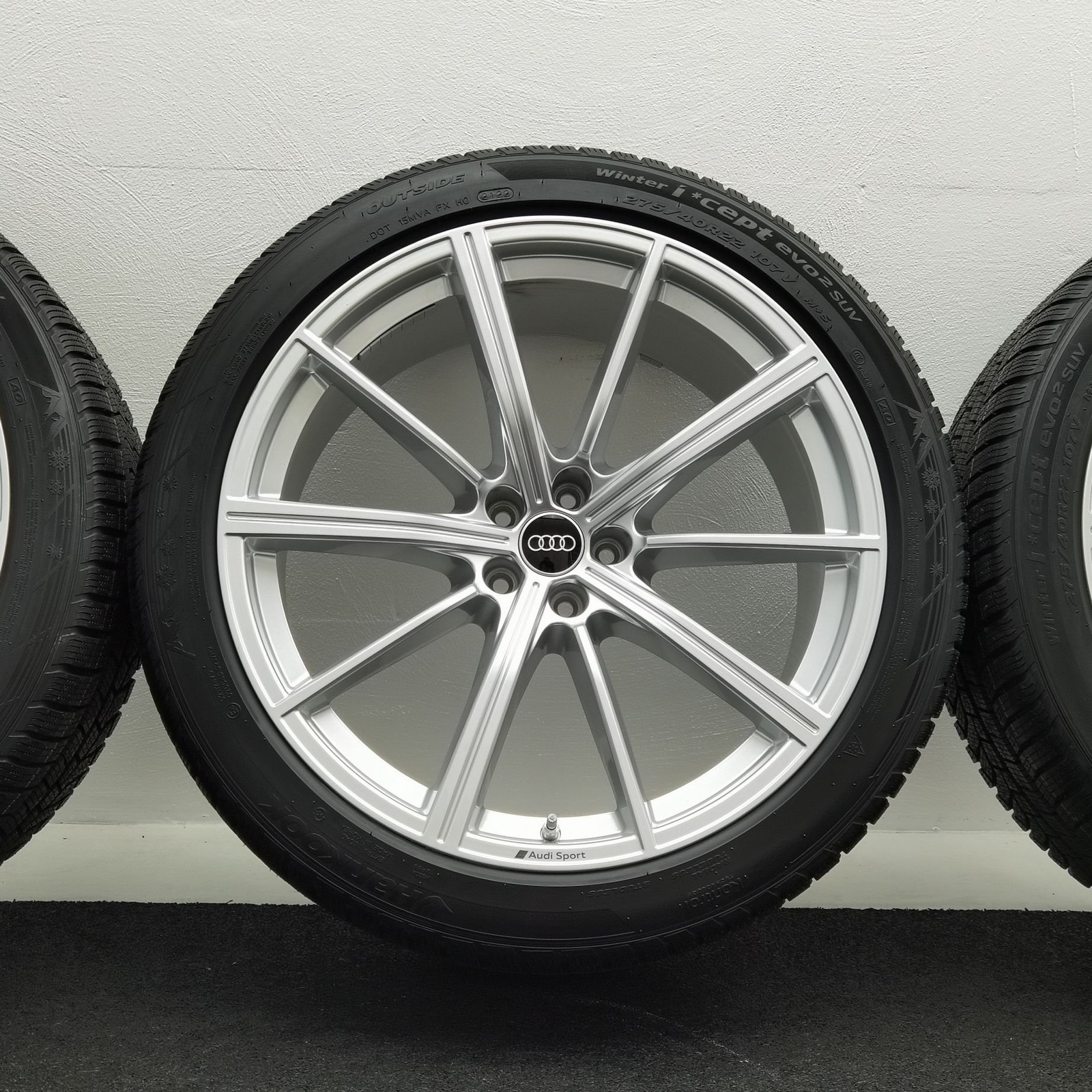 22 Zoll Audi 10-Speichen-Stern Silber Winterräder / Hankook Winter i*cept evo2 SUV (W320A) 275/40 R22 – Bild 4