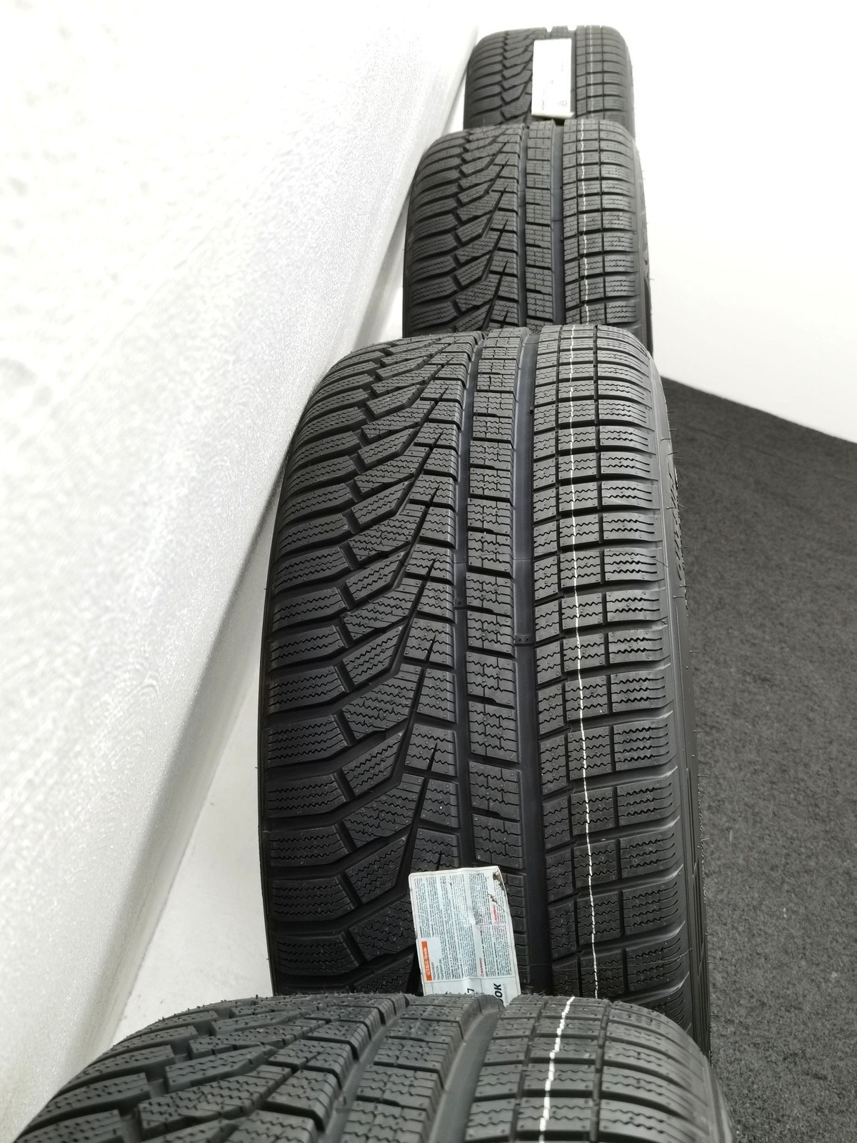 22 Zoll Audi 10-Speichen-Stern Silber Winterräder / Hankook Winter i*cept evo2 SUV (W320A) 275/40 R22 – Bild 2