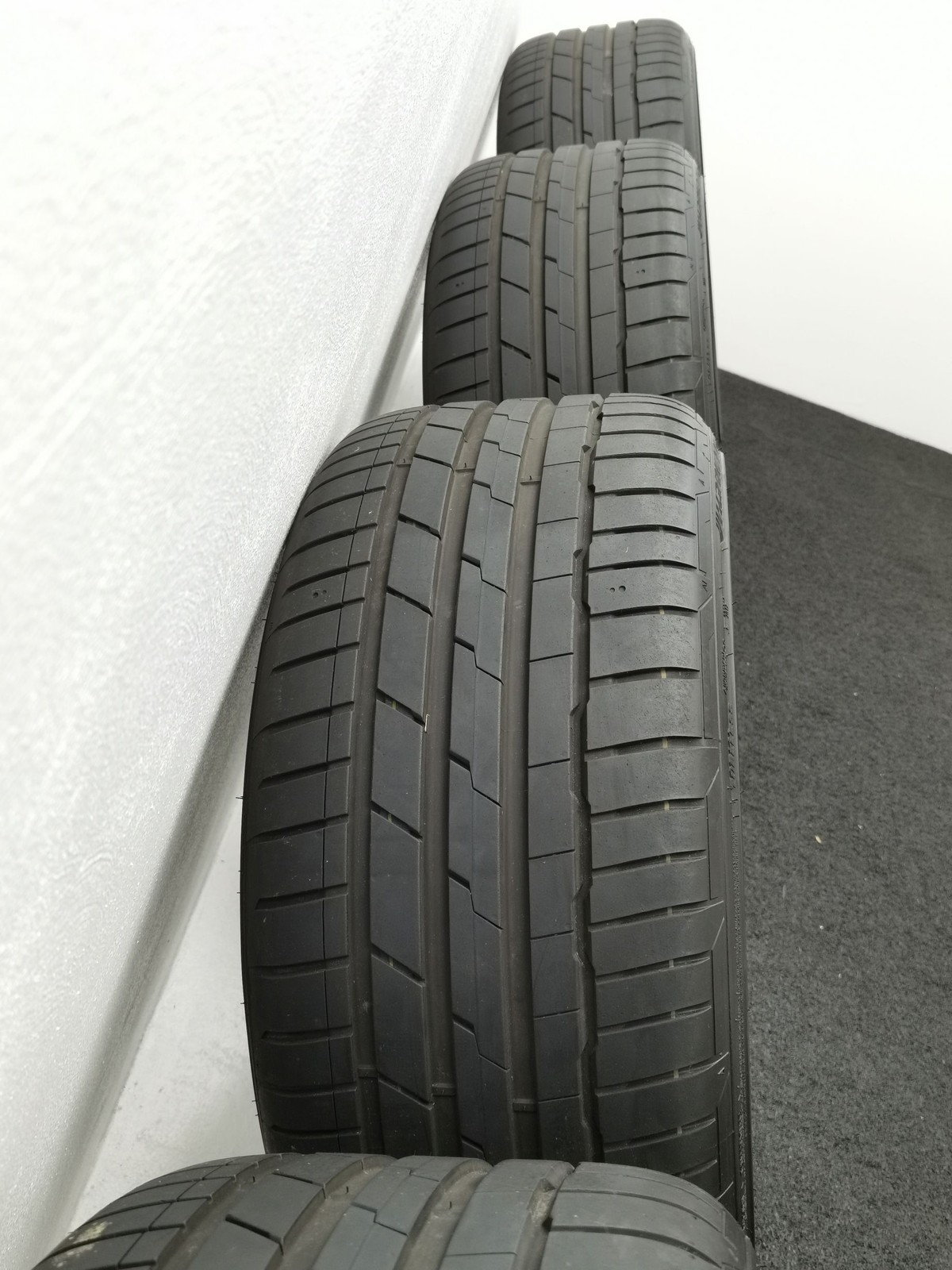 22 Zoll Audi 5-V-Speichen-Trapez Anthrazit glänzend, glanzgedreht Sommerräder / Hankook Ventus S1 evo3 (soundabsorber) (AO) 285/30 R22 – Bild 2