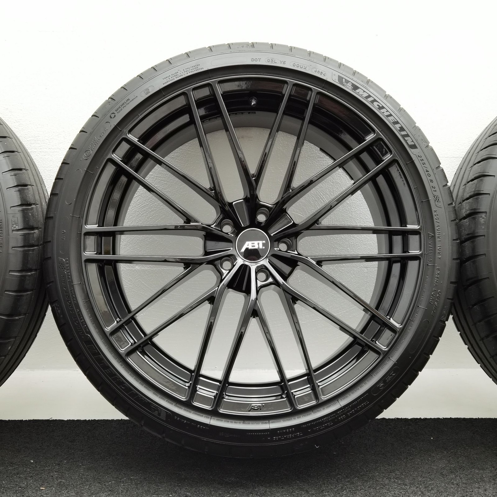 21 Zoll ABT Sportsline HR21 Glossy black Sommerräder / Michelin Pilot Sport 4 SUV 255/40 R21 – Bild 6