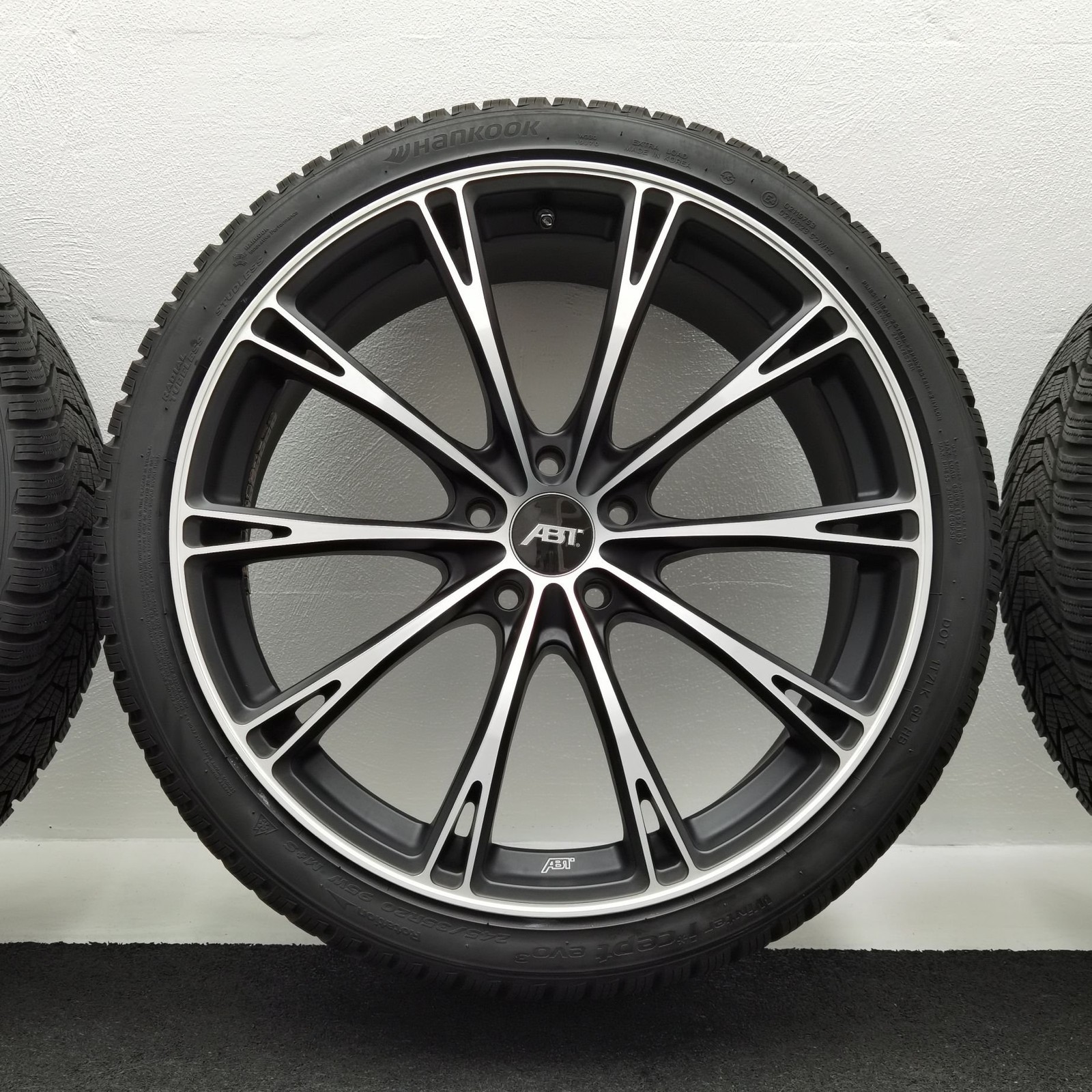 20 Zoll ABT Sportsline GR20 Matt black, glanzgedreht Winterräder / Hankook Winter i*cept evo3 (W330) 245/35 R20 – Bild 5