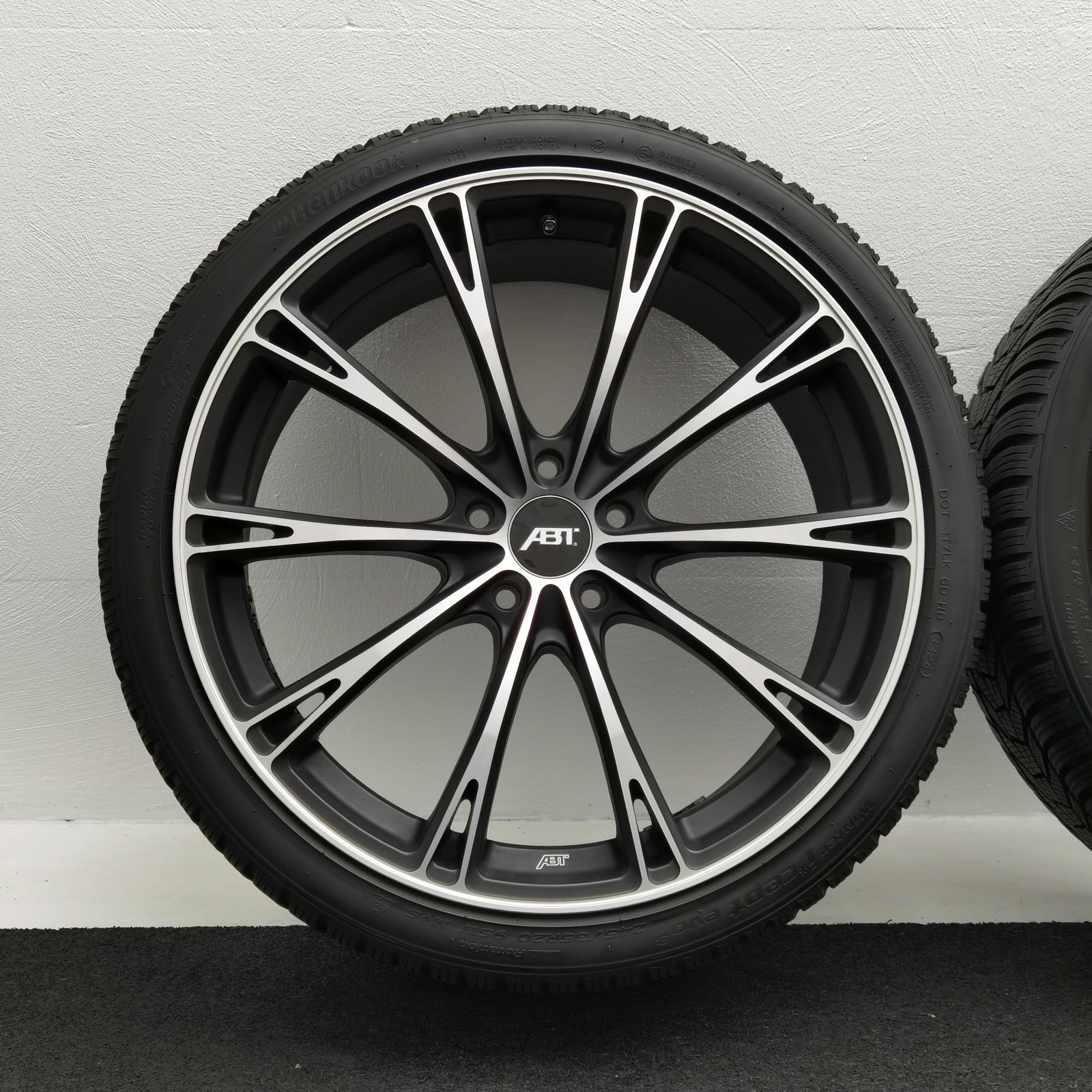 20 Zoll ABT Sportsline GR20 Matt black, glanzgedreht Winterräder / Hankook Winter i*cept evo3 (W330) 245/35 R20 – Bild 3