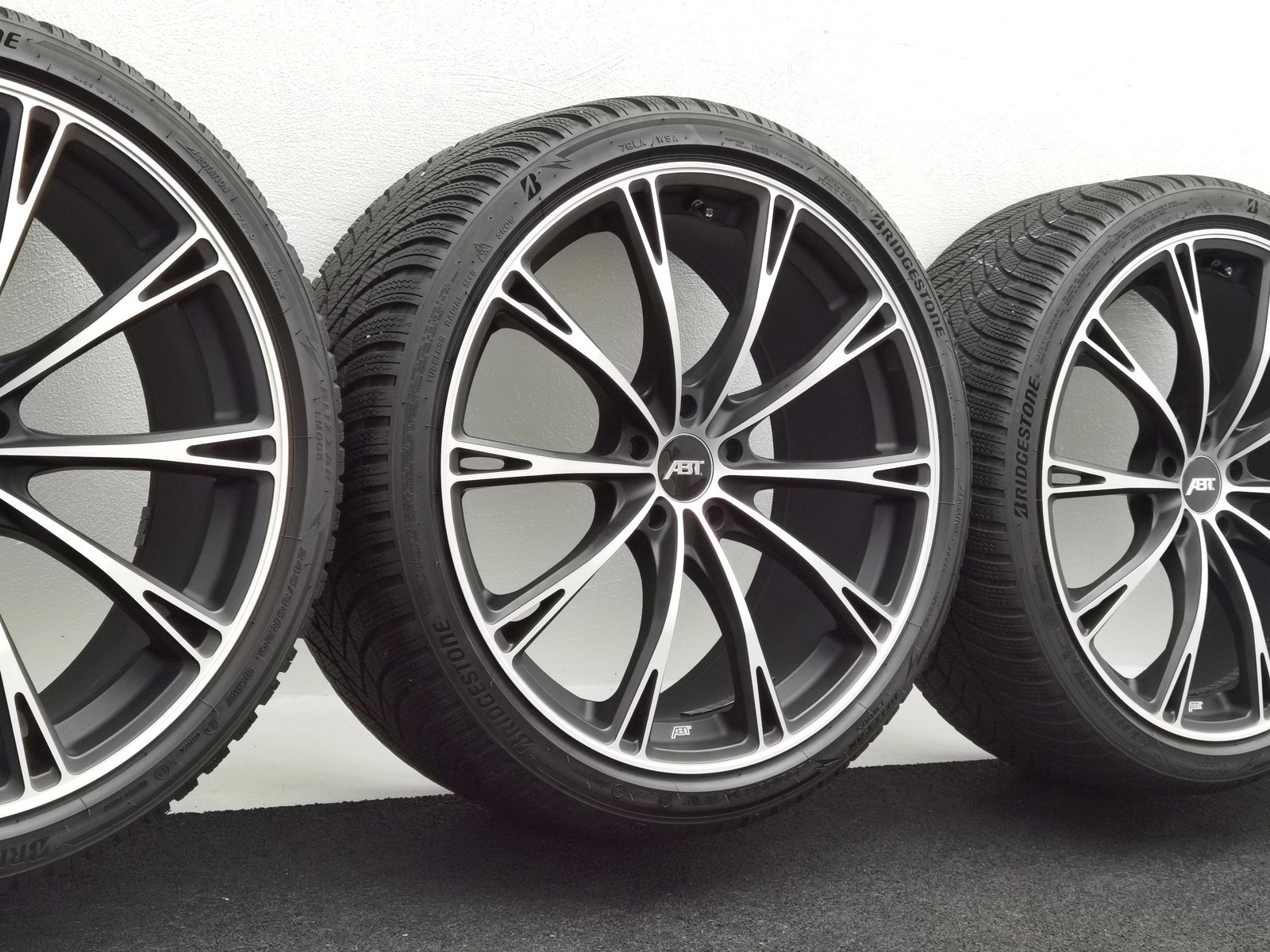 20 Zoll ABT Sportsline GR20 Matt black, glanzgedreht Winterräder / Bridgestone Blizzak LM005 245/35 R20