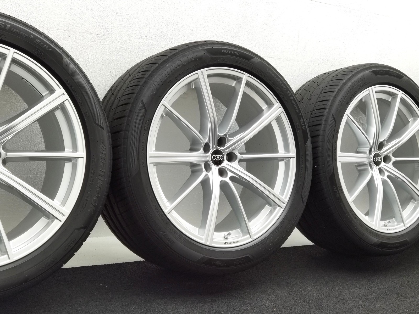 22 Zoll Audi 10-Speichen-Stern Silber Sommerräder / Hankook Ventus S1 evo3 SUV (K127A) 295/40 R22