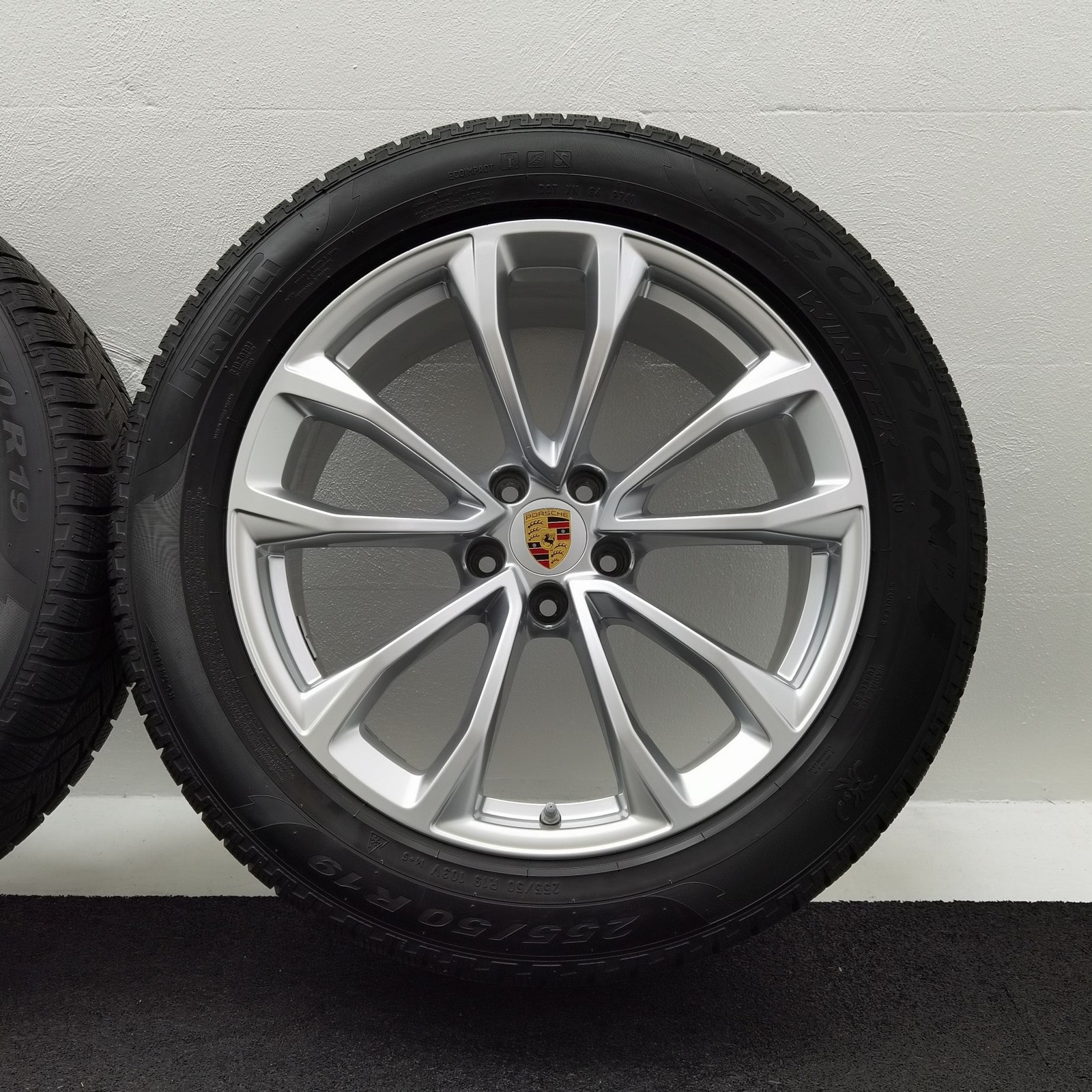 19 Zoll Porsche Design Rad Silber Winterräder / Pirelli Scorpion Winter 235/55 R19 – Bild 7
