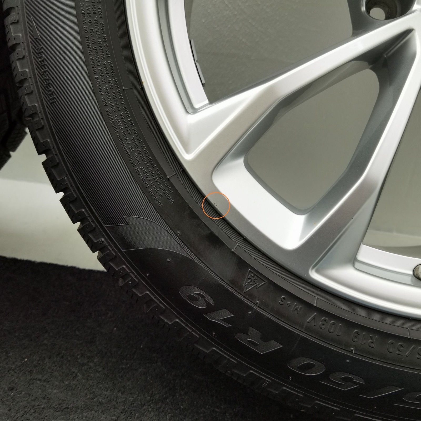 19 Zoll Porsche Design Rad Silber Winterräder / Pirelli Scorpion Winter 235/55 R19 – Bild 8