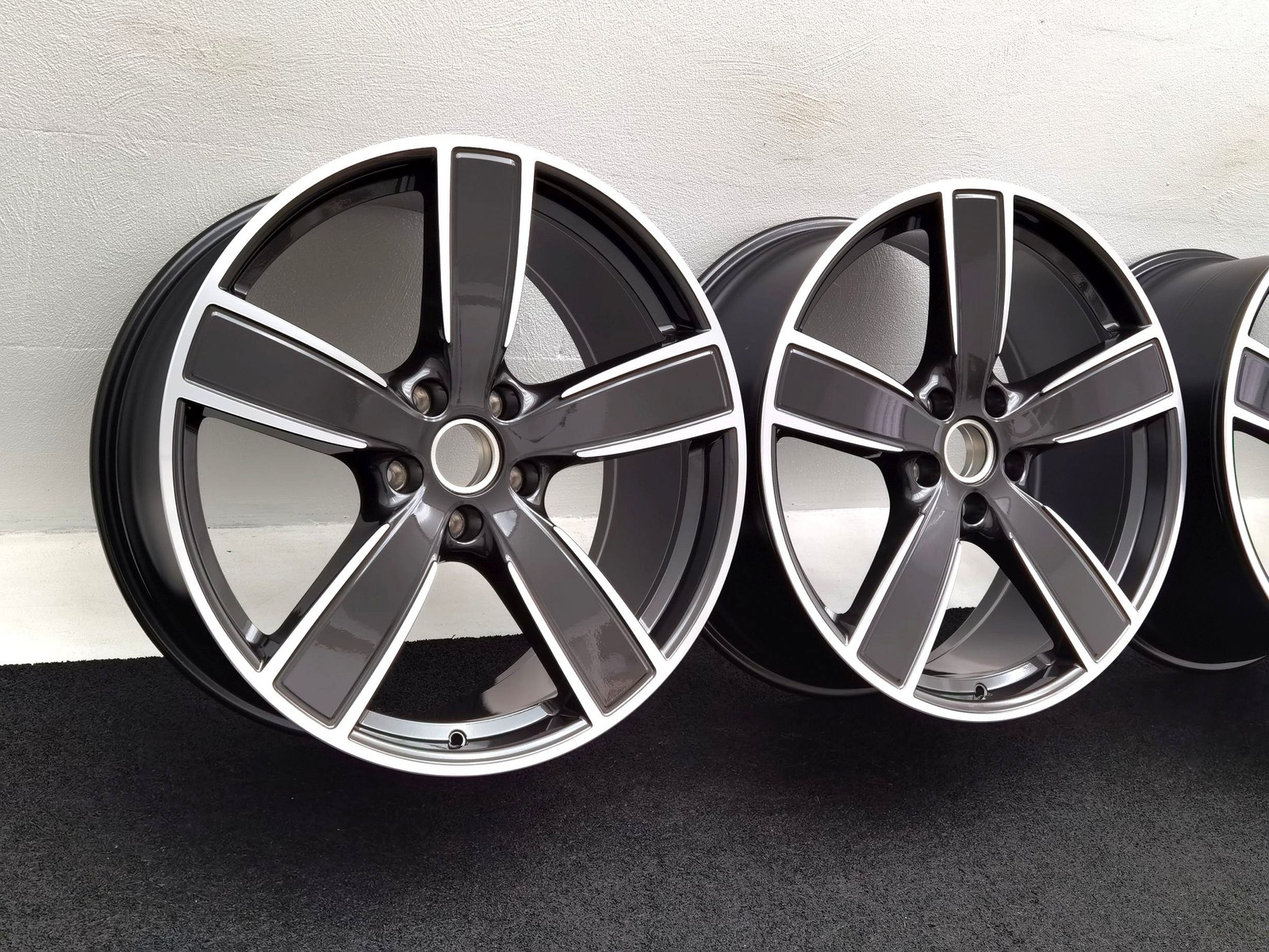22 Zoll Porsche Sport Classic Schwarz glänzend Alufelgen – Bild 2