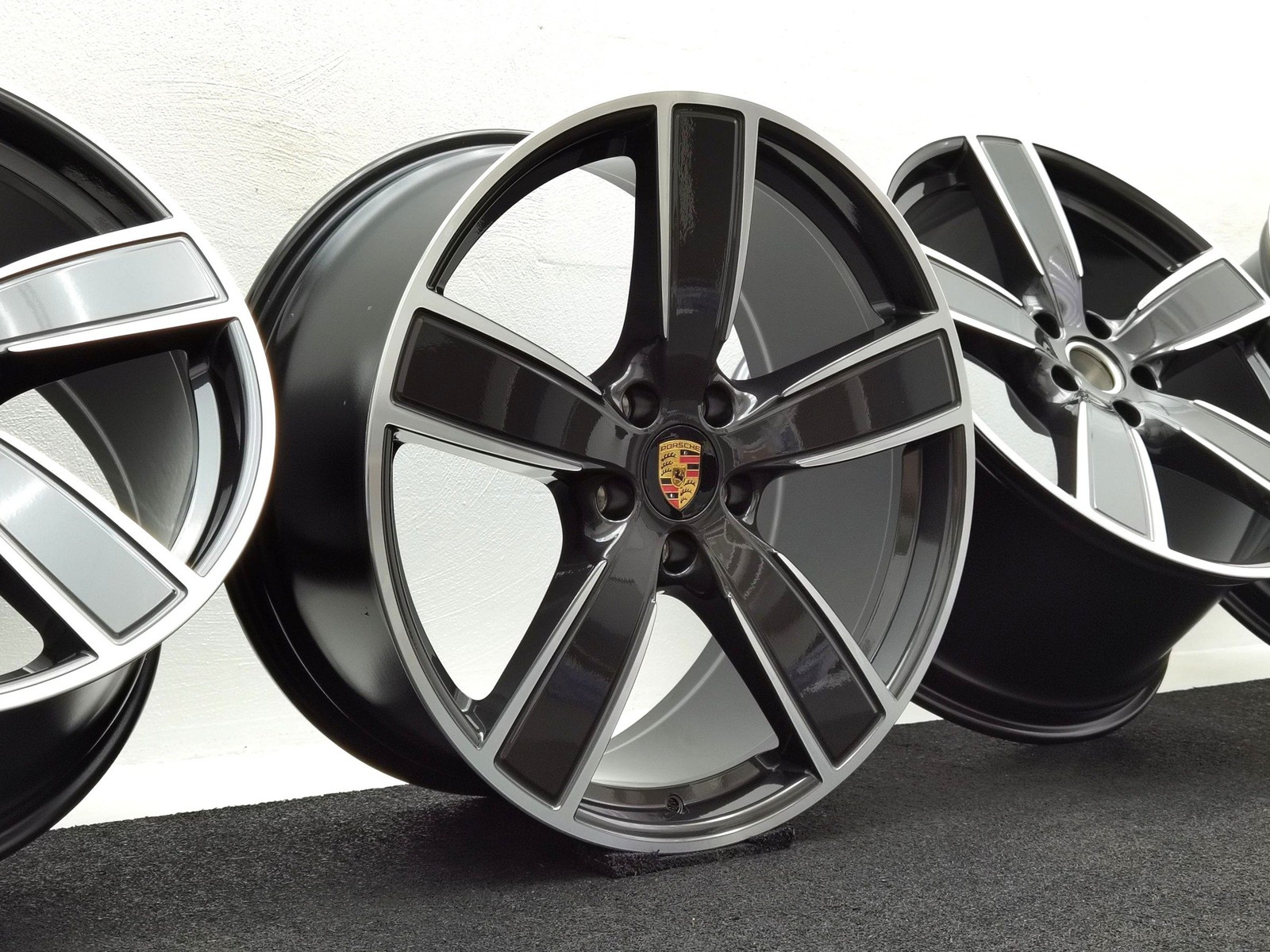 22 Zoll Porsche Sport Classic Schwarz glänzend Alufelgen
