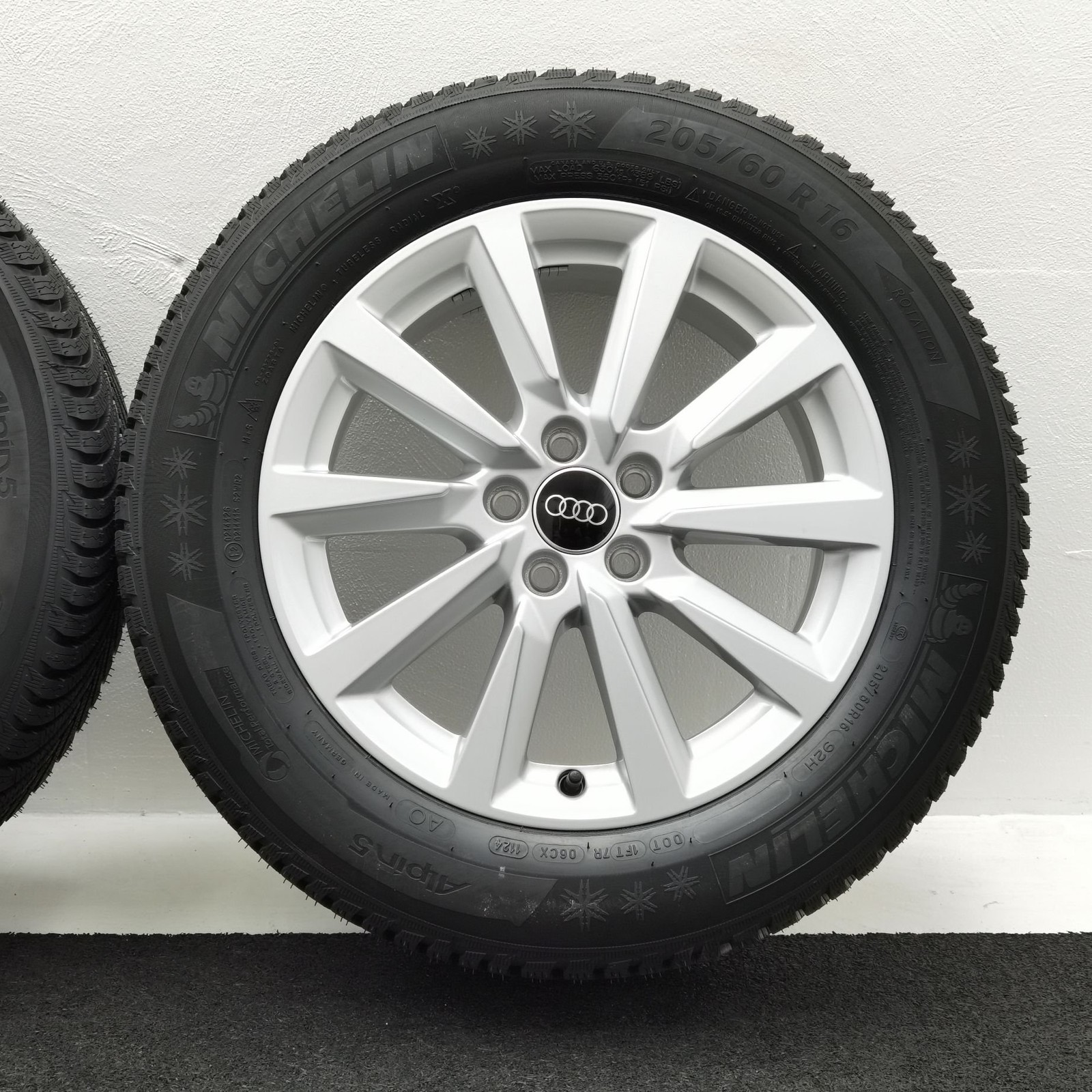 16 Zoll Audi 10-Speichen Silber Winterräder / Michelin Alpin 5 AO 205/60 R16 – Bild 6