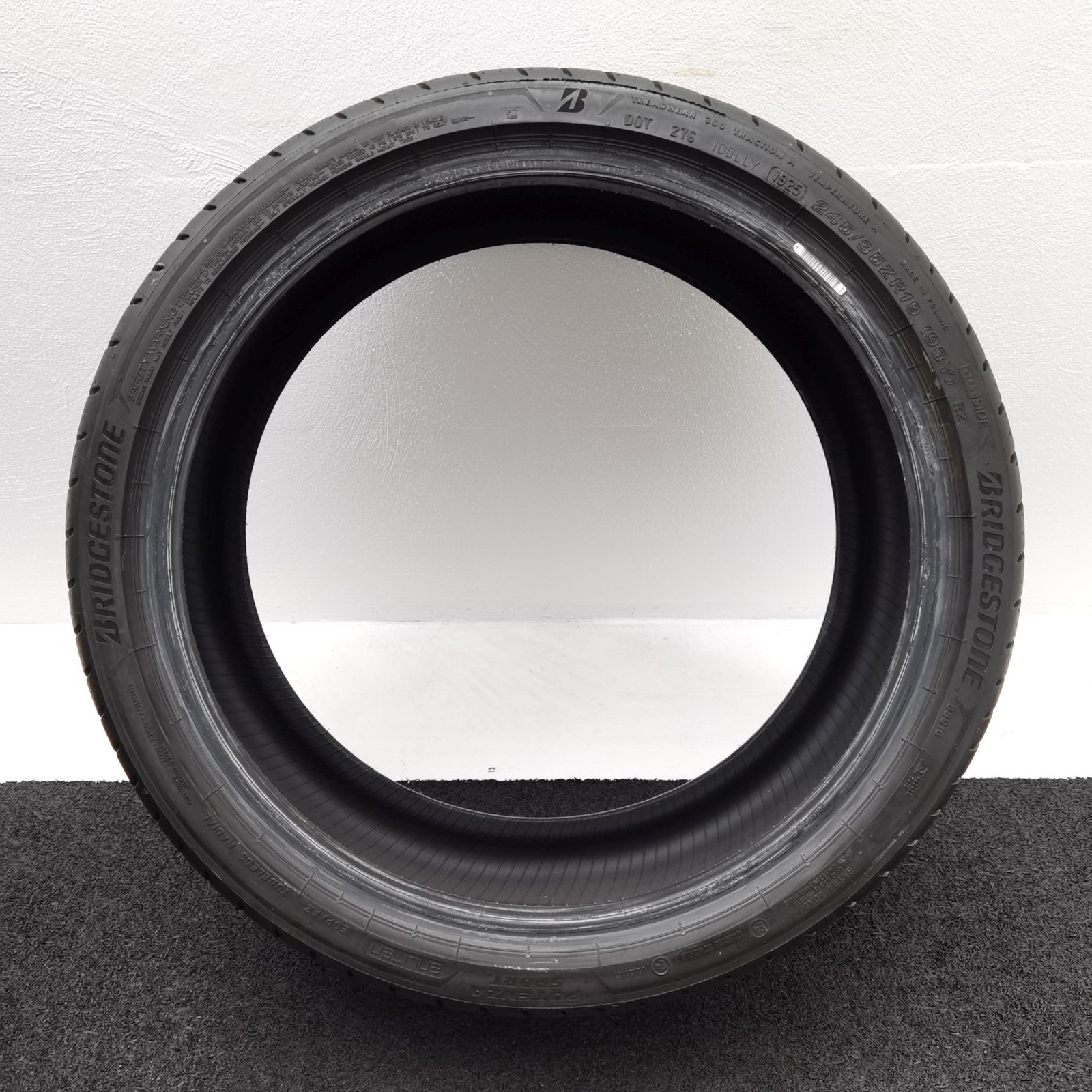 Bridgestone Potenza Sport R01 265/30 R19 Sommerreifen – Bild 4