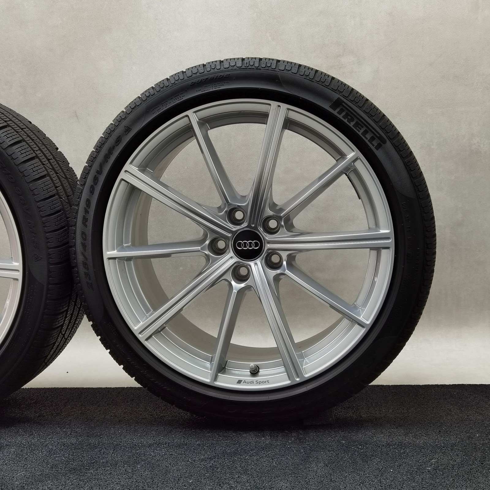 19 Zoll Audi 10-Speichen-Stern Silber Winterräder / Pirelli Winter 240 Sottozero Serie II 235/40 R19 – Bild 6