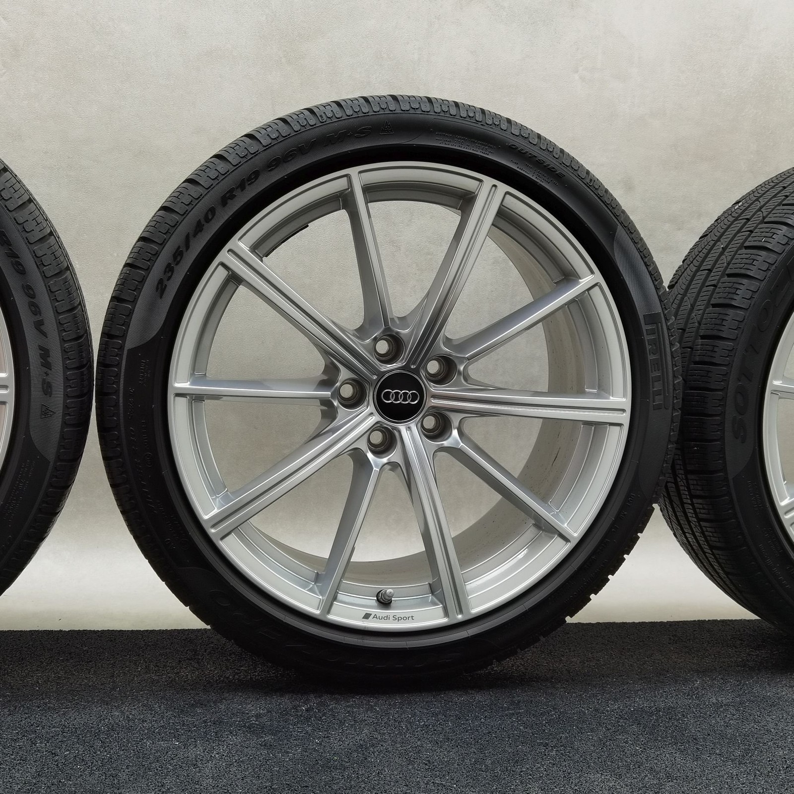19 Zoll Audi 10-Speichen-Stern Silber Winterräder / Pirelli Winter 240 Sottozero Serie II 235/40 R19 – Bild 4