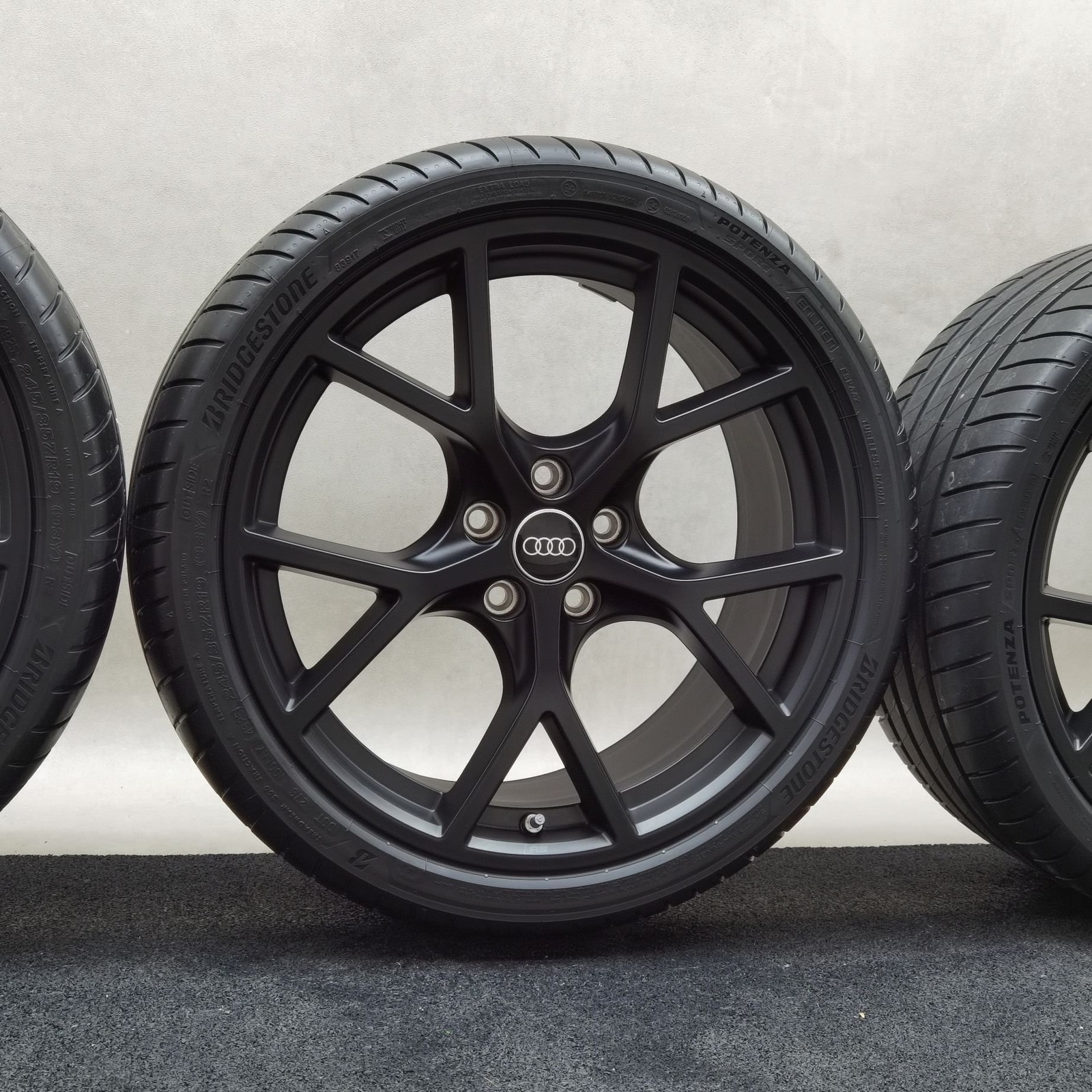 19 Zoll Audi 5-Y-Speichen Schwarz matt Sommerräder / Bridgestone Potenza Sport R01 265/30 R19 – Bild 4
