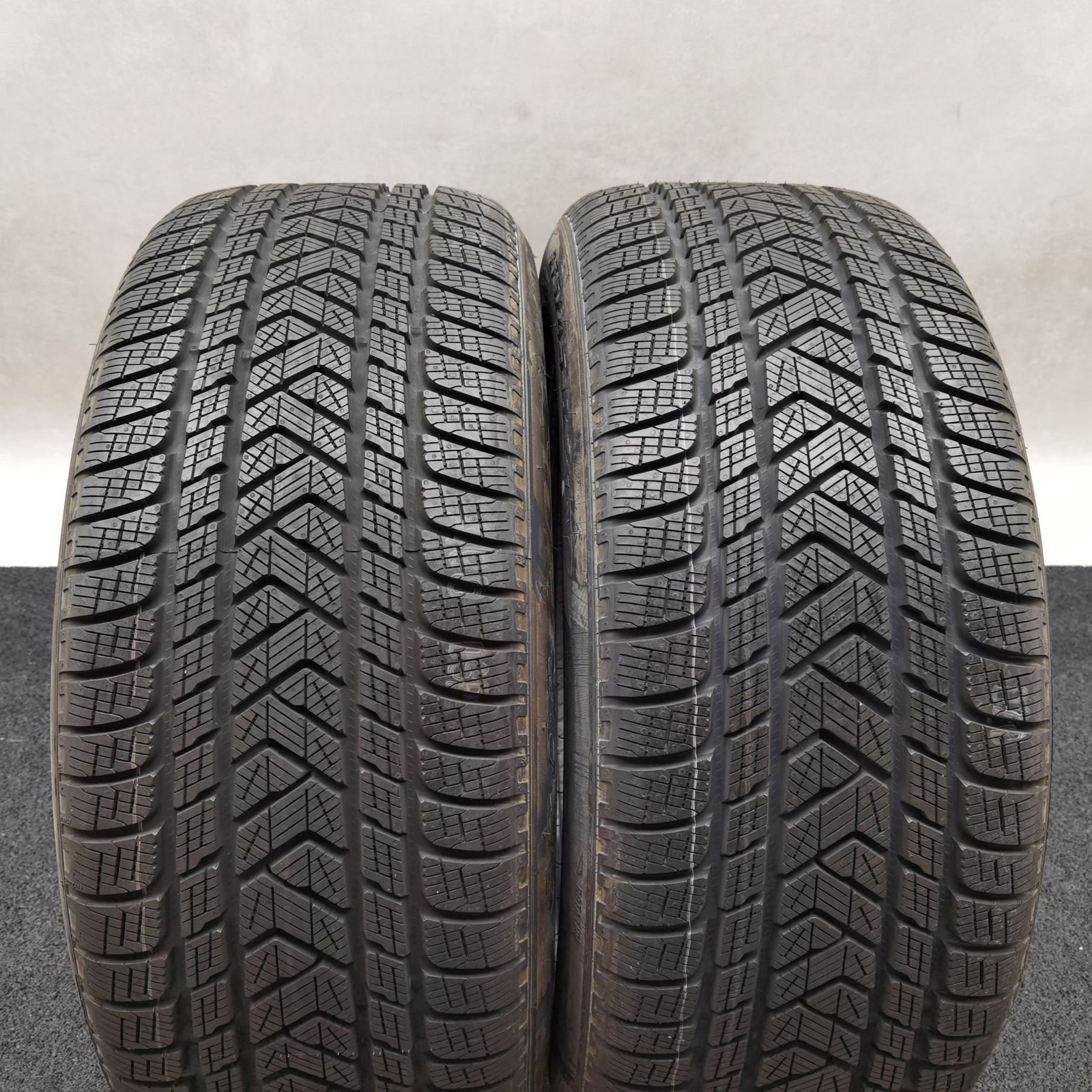 Pirelli Scorpion Winter MO 275/45 R21 Winterreifen – Bild 1