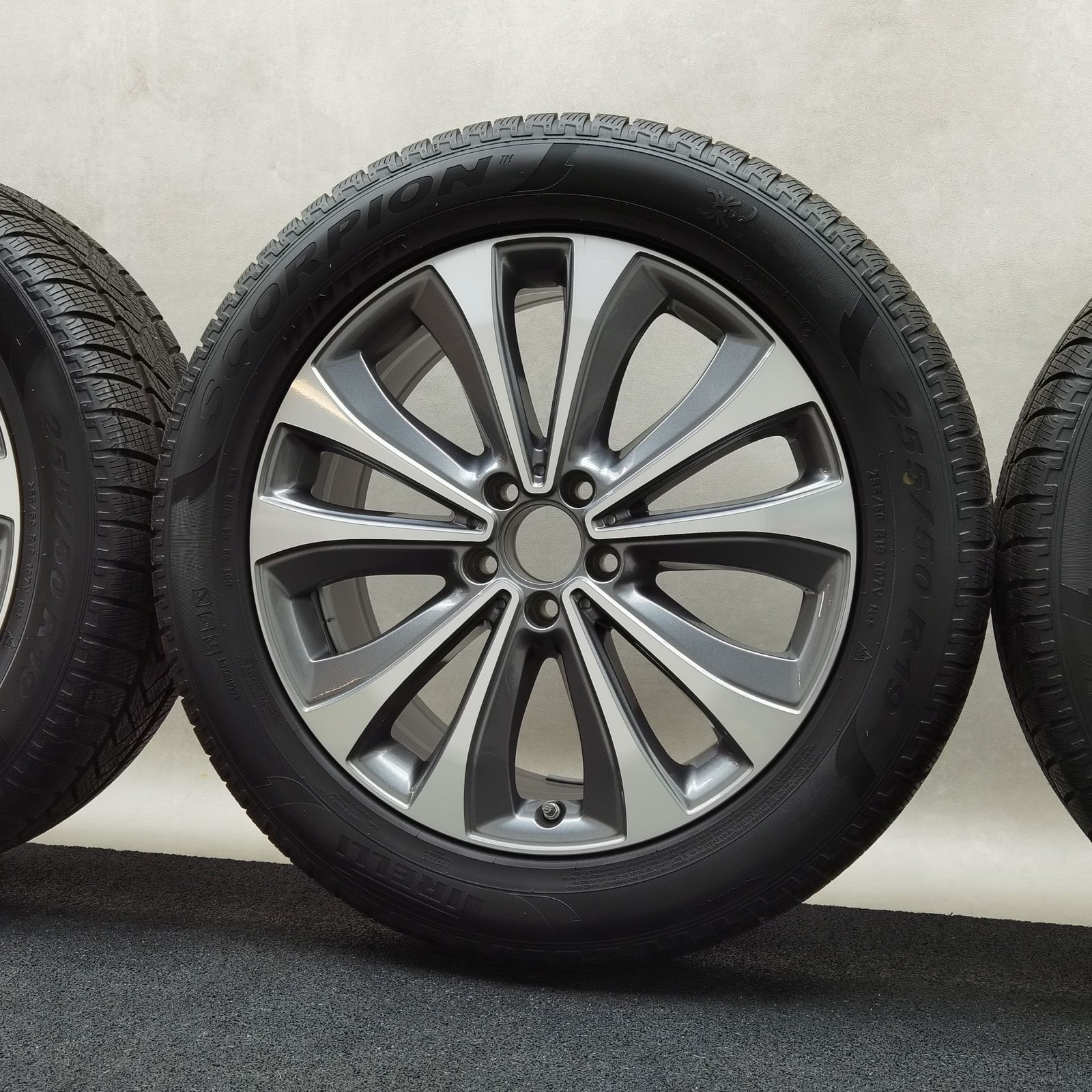 19 Zoll Mercedes-Benz 5-Doppelspeichen Grau glänzend, glanzgedreht Winterräder / Pirelli Scorpion Winter MO 255/50 R19 – Bild 7