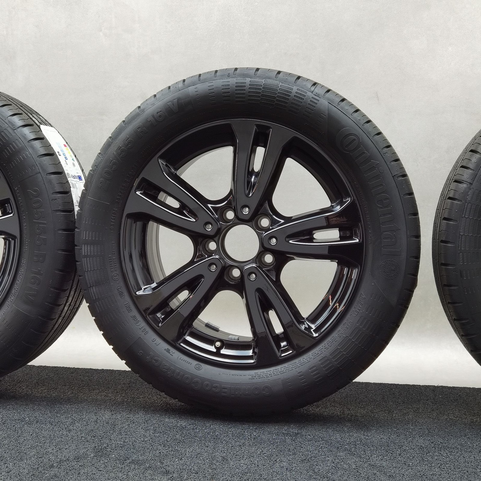 16 Zoll Mercedes-Benz 5-Doppelspeichen Schwarz glänzend Sommerräder / Continental ContiEcoContact 5 MO 205/55 R16 – Bild 6