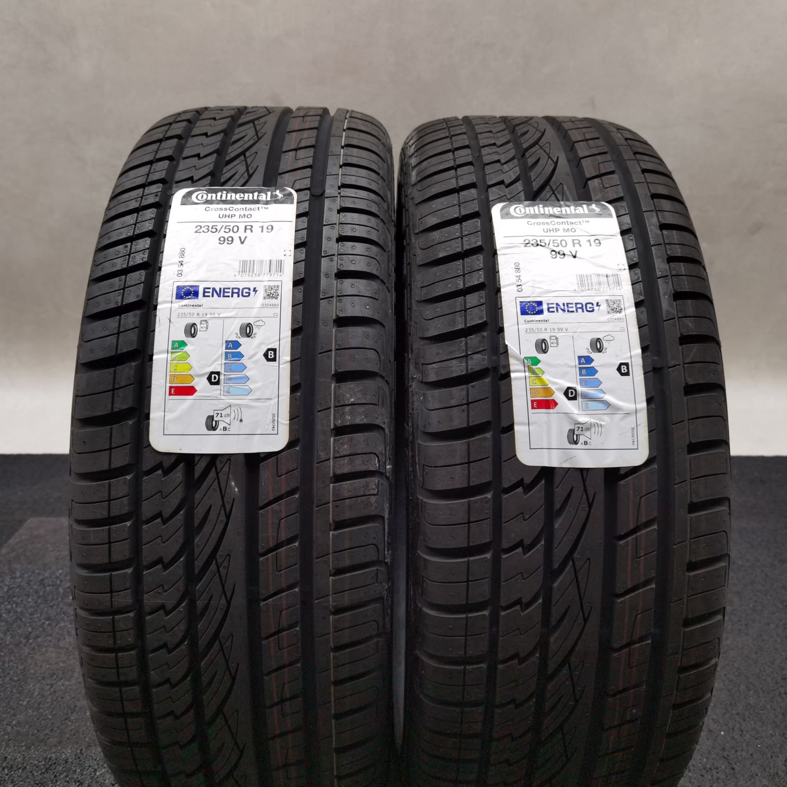 Continental CrossContact UHP MO 235/50 R19 Sommerreifen