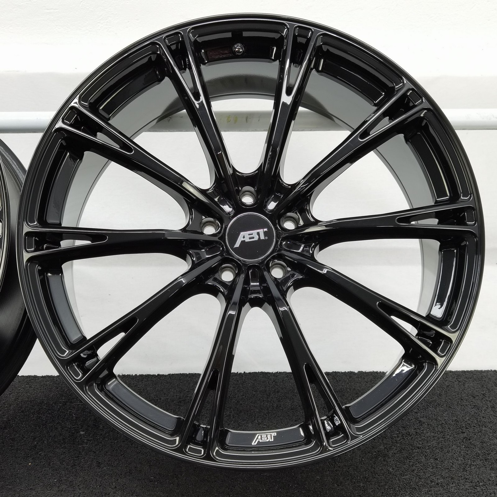 21 Zoll ABT Sportsline GR21 Glossy black Alufelgen – Bild 4