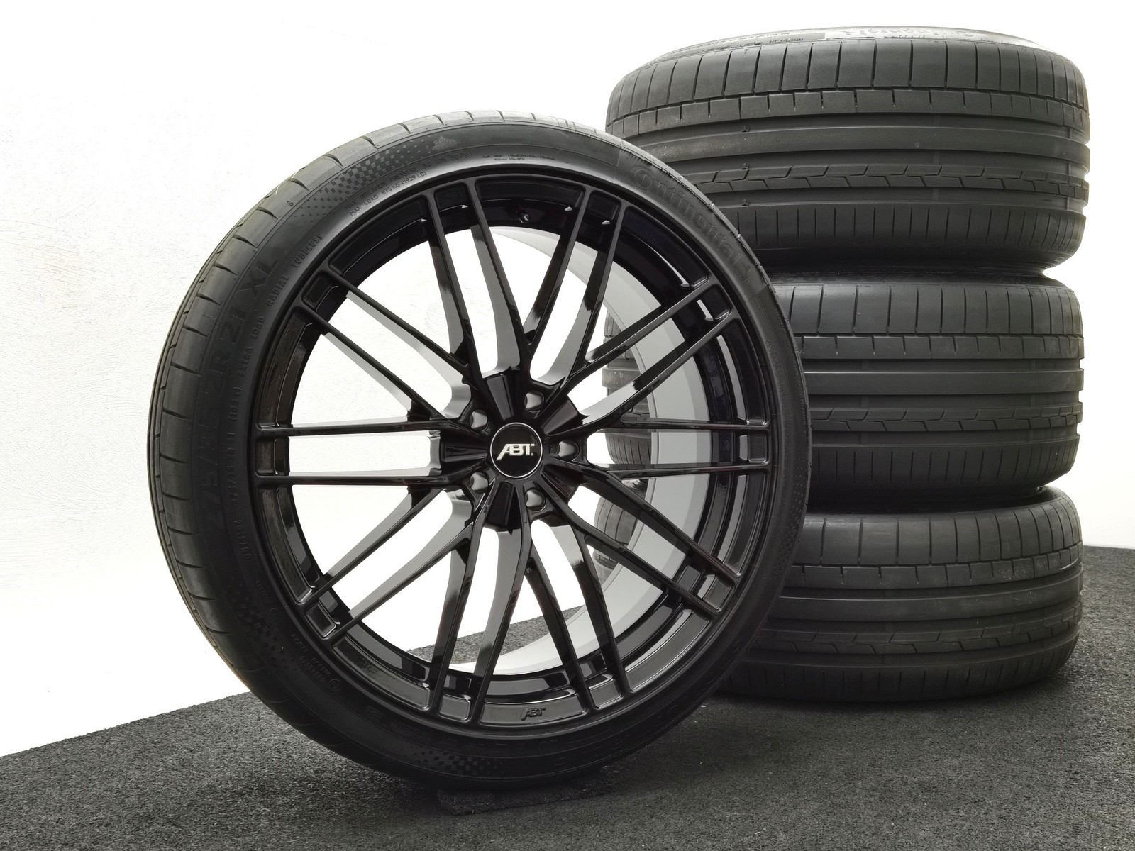 21 Zoll ABT Sportsline HR21 Glossy black Sommerräder / Continental SportContact 6 (AO) 275/35 R21