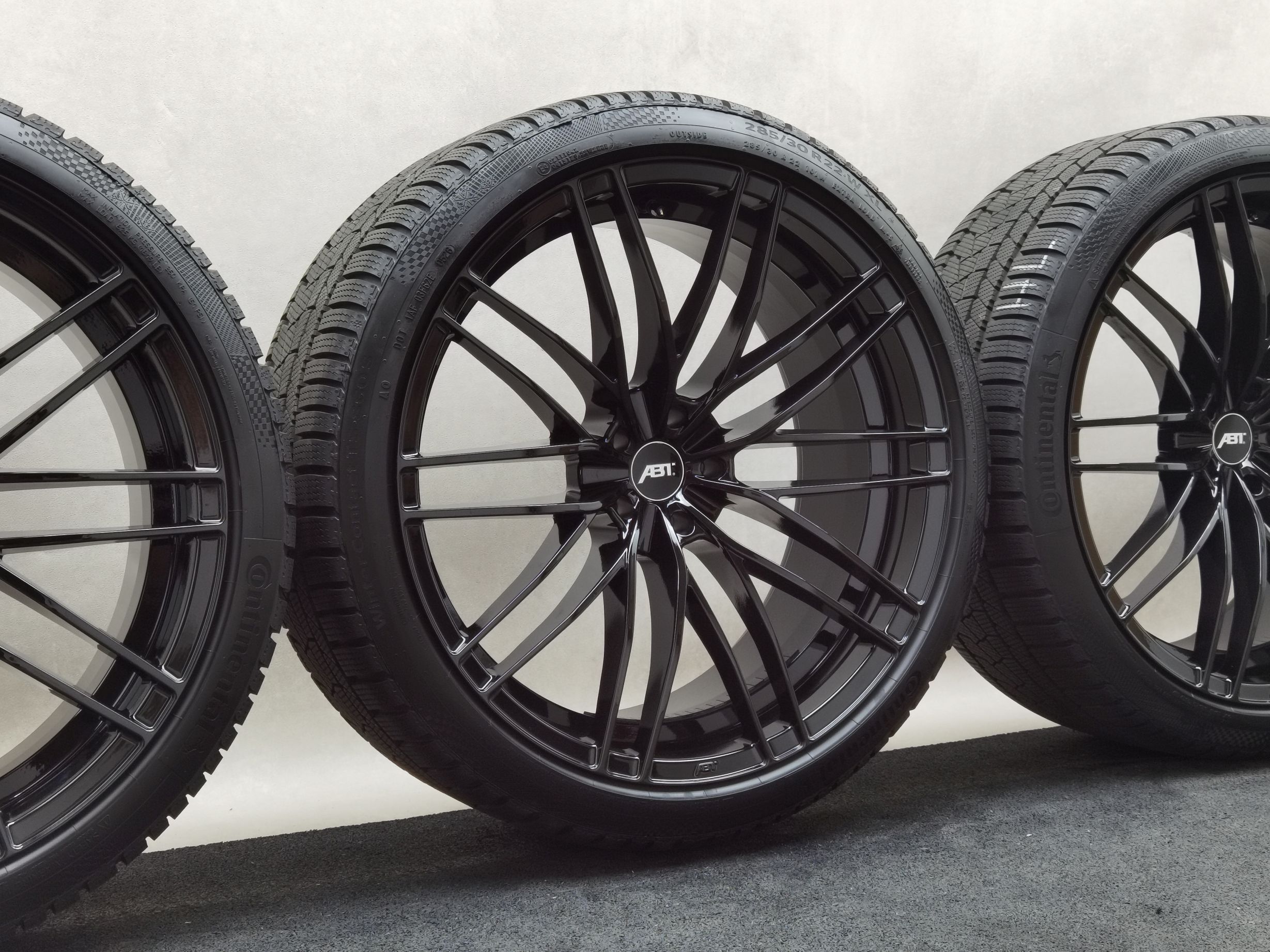 22 Zoll ABT Sportsline HR22 Glossy black Winterräder / Continental WinterContact TS 860 S (AO) 285/30 R22