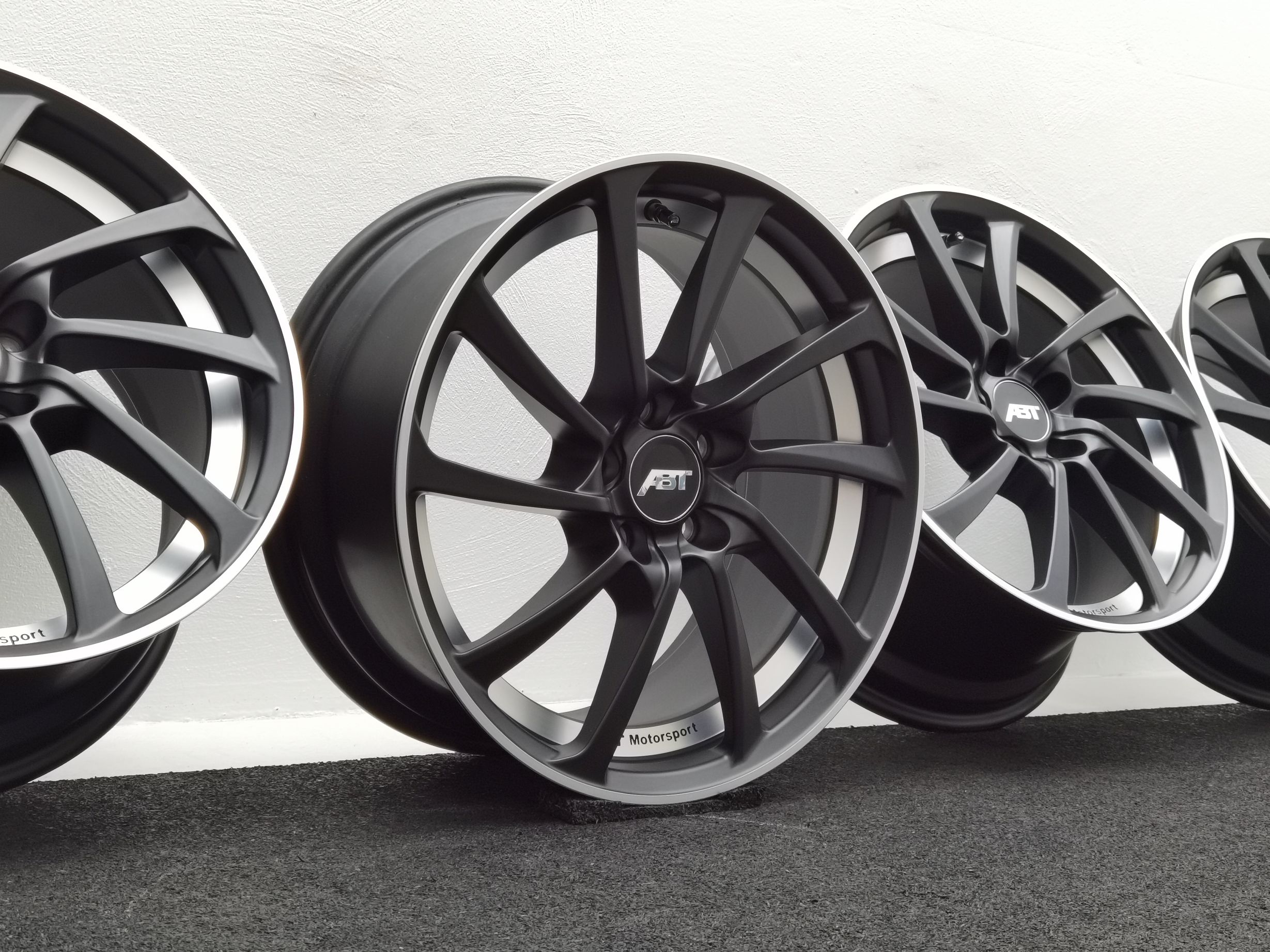 18 Zoll ABT Sportsline DR18 Mystic black Alufelgen