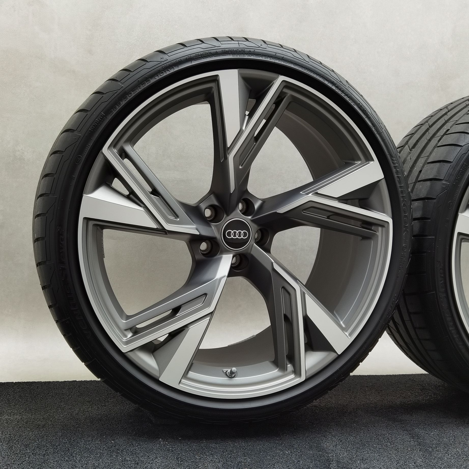 22 Zoll Audi 5-V-Speichen-Trapez Titan matt, glanzgedreht Sommerräder / Hankook Ventus S1 evo3 (soundabsorber) (AO) 285/30 R22 – Bild 3