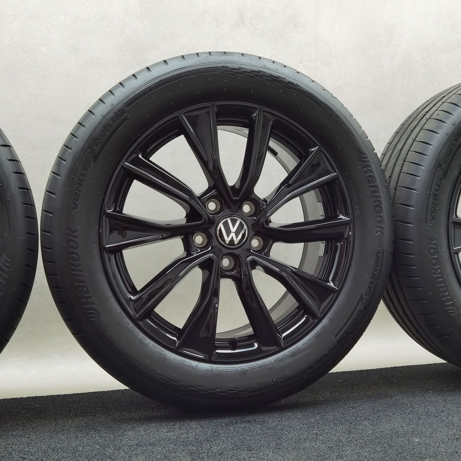 18 Zoll Volkswagen Toshima Schwarz glänzend, glanzgedreht Sommerräder / Hankook Ventus evo SUV (K137A) 235/50 R18 – Bild 4
