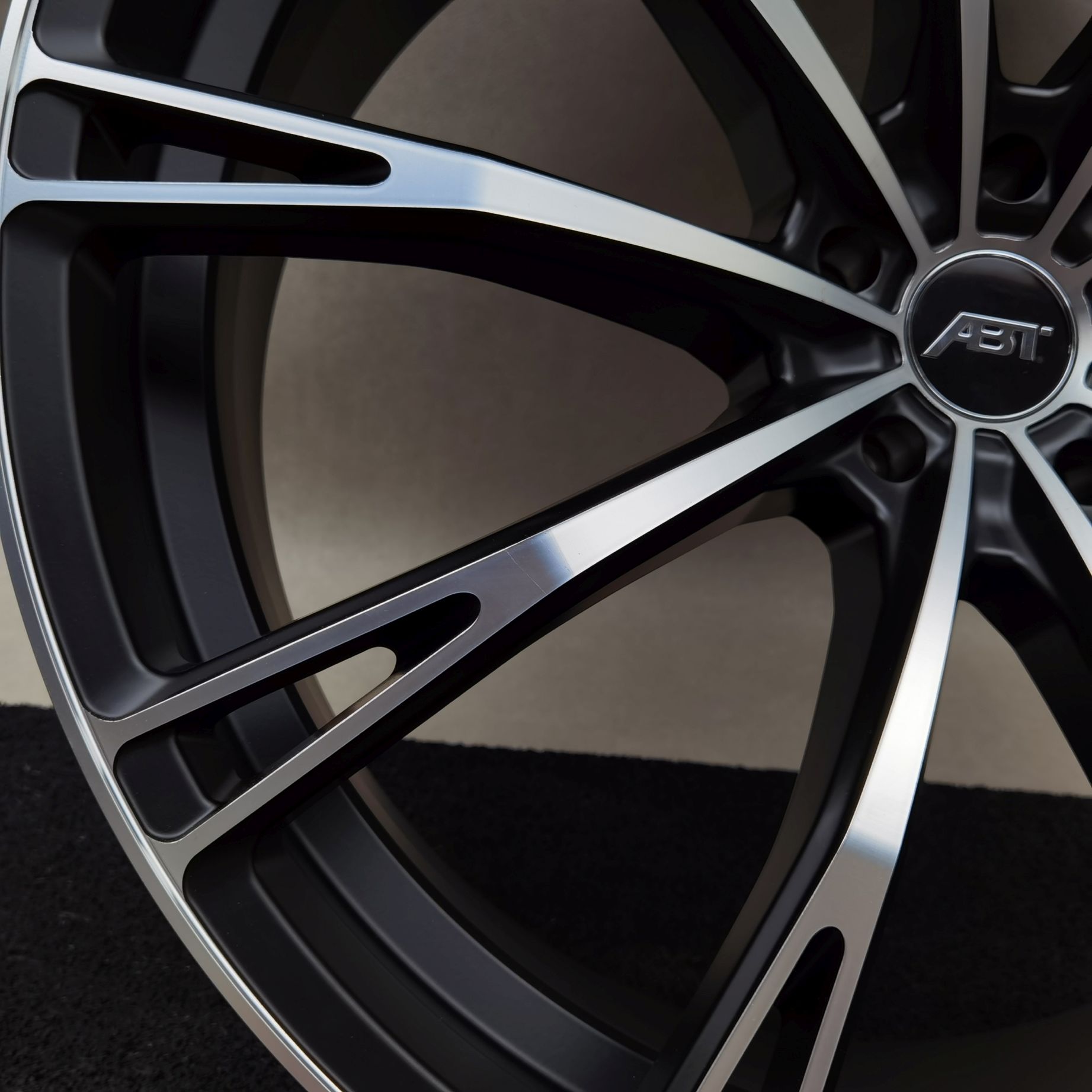 23 Zoll ABT Sportsline GR23 Matt black, glanzgedreht Alufelge – Bild 3