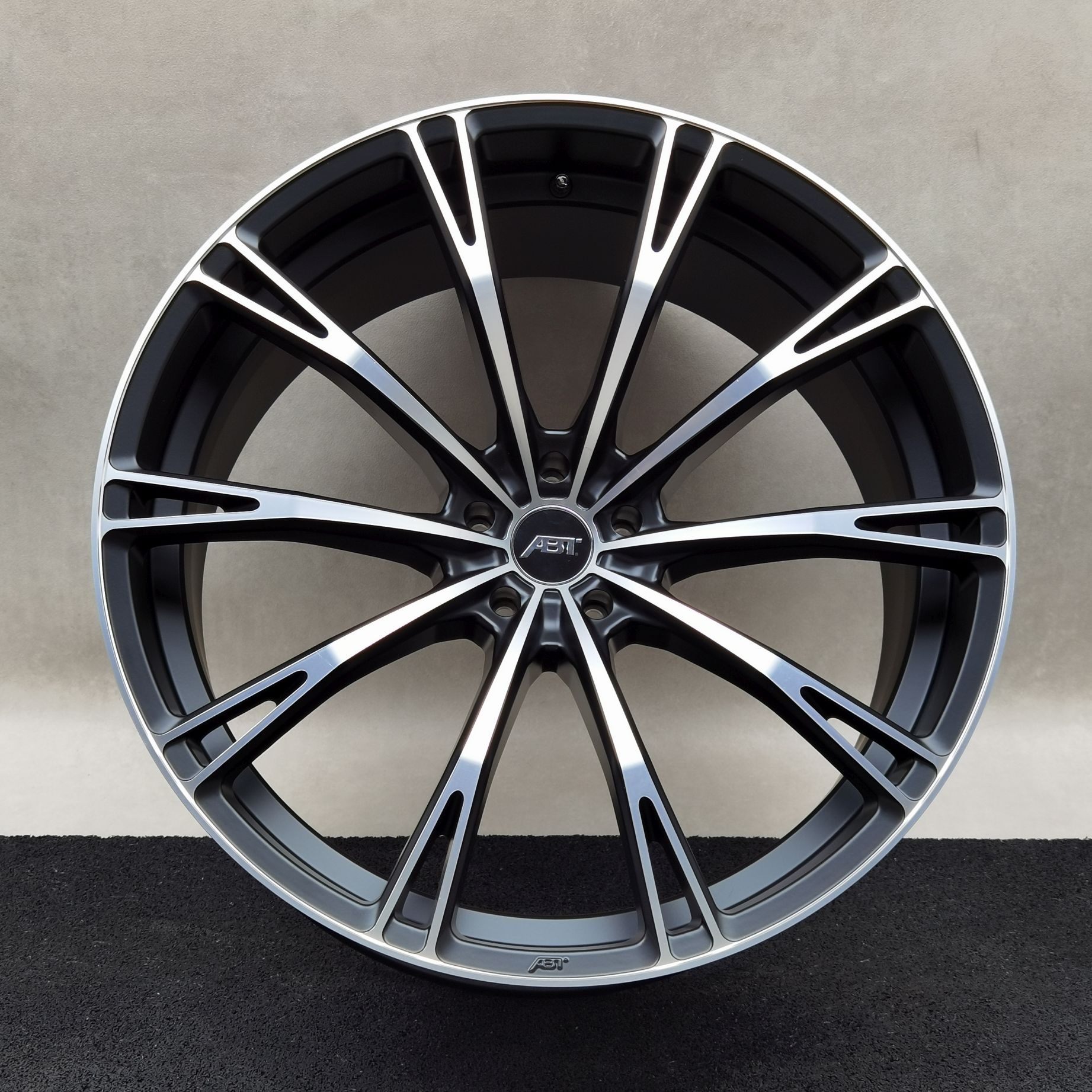 23 Zoll ABT Sportsline GR23 Matt black, glanzgedreht Alufelge – Bild 2