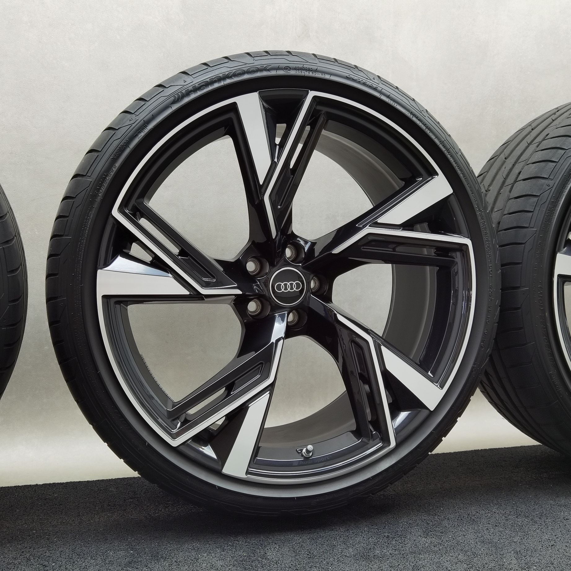 22 Zoll Audi 5-V-Speichen-Trapez Anthrazit glänzend, glanzgedreht Sommerräder / Hankook Ventus S1 evo3 (soundabsorber) (AO) 285/30 R22 – Bild 5