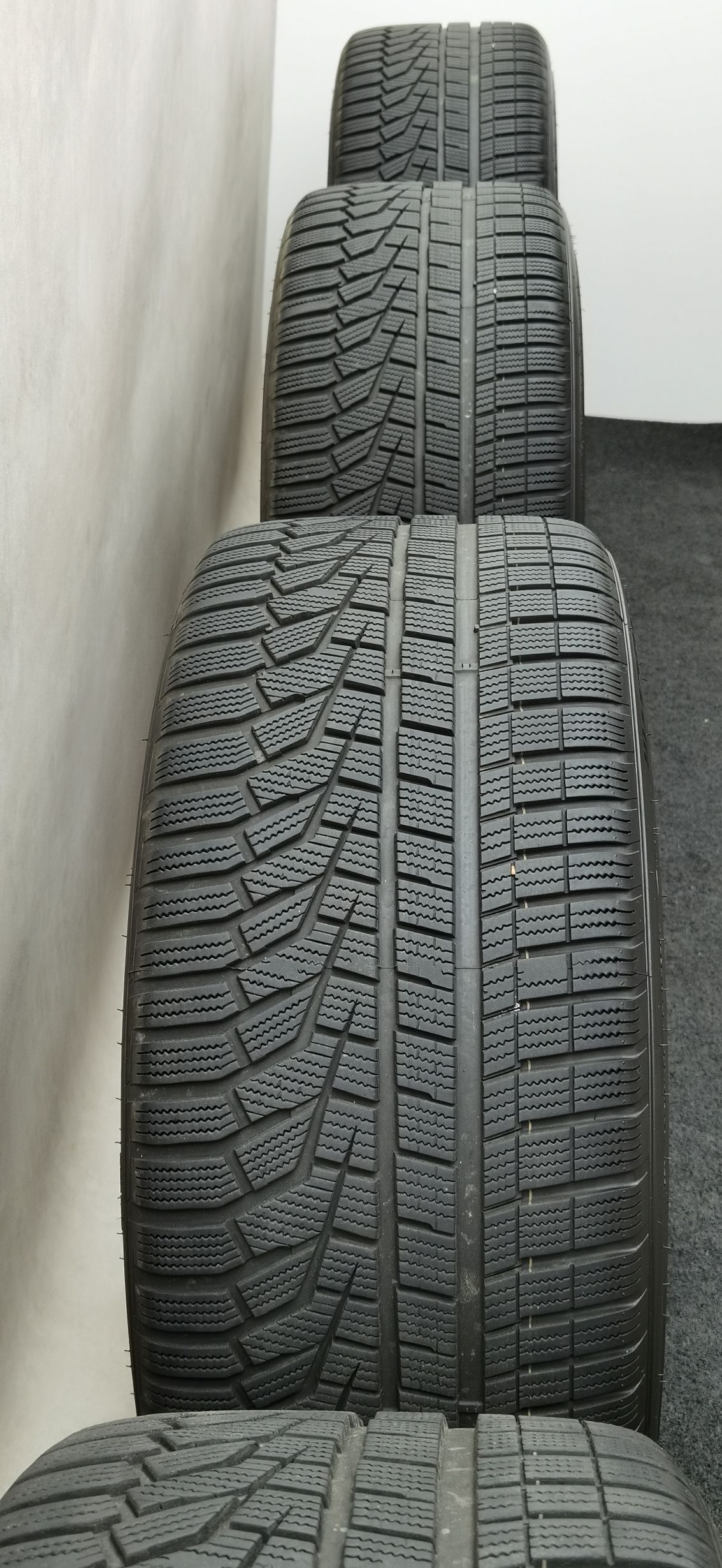 23 Zoll ABT Sportsline HR23 Glossy black Winterräder / Hankook Winter i*cept evo2 SUV W320A AO 295/35 R23 – Bild 2