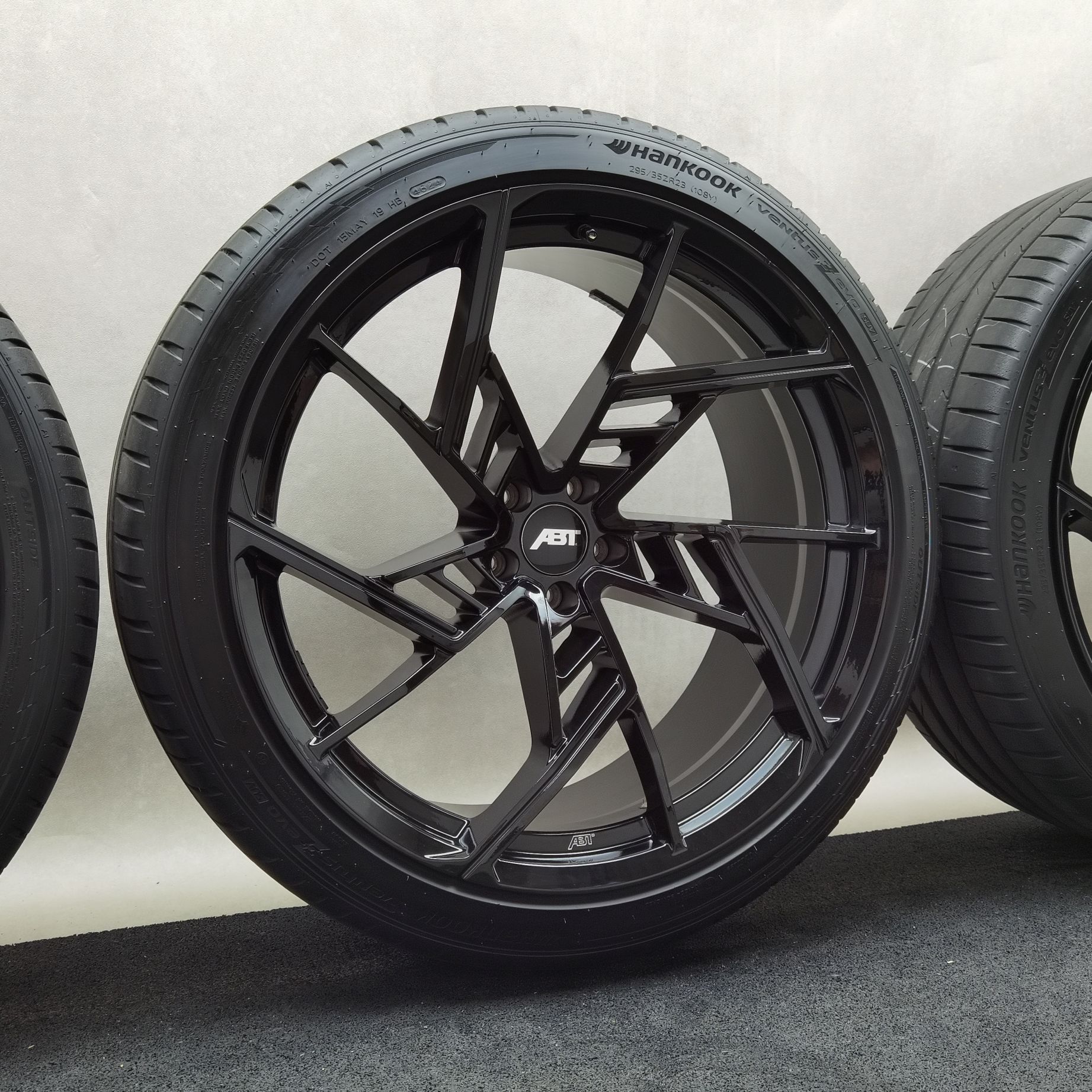 23 Zoll ABT Sportsline IR23 Glossy black Sommerräder / Hankook Ventus evo SUV 295/35 R23 – Bild 5