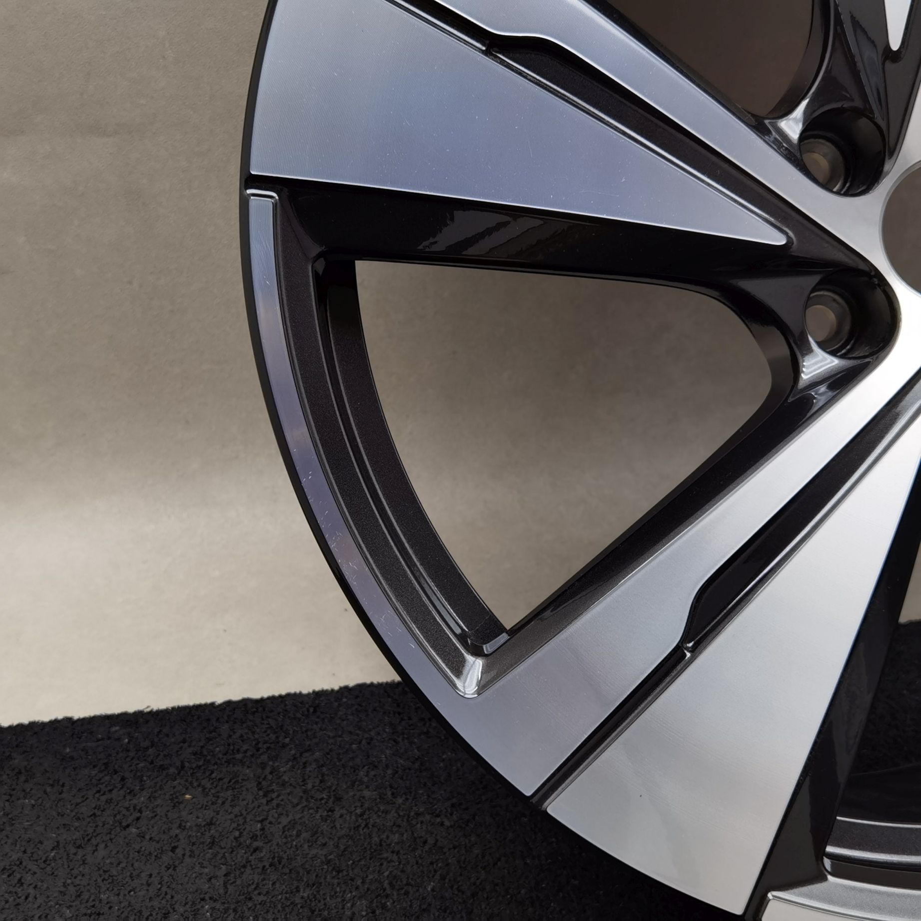 21 Zoll Audi 5-Arm-Split Schwarz metallic, glanzgedreht Alufelgen – Bild 3
