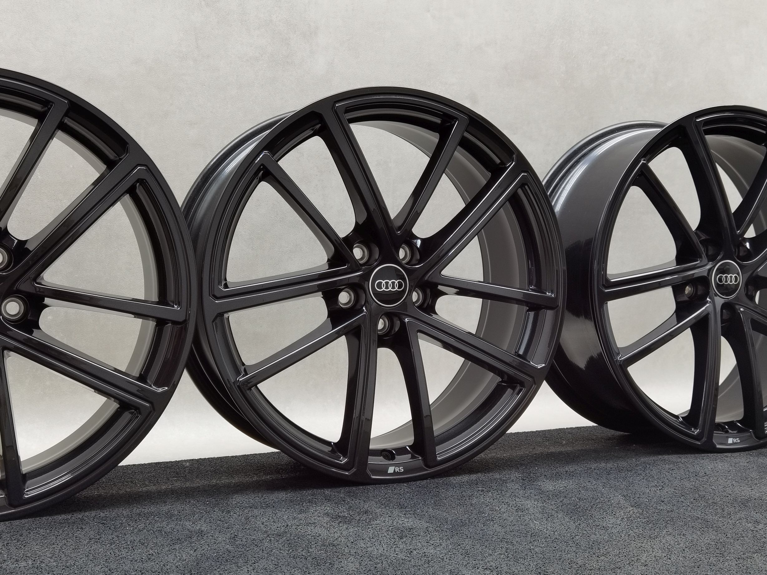 20 Zoll Audi 5-Doppelspeichen (Audi Sport) Schwarz metallic Alufelgen