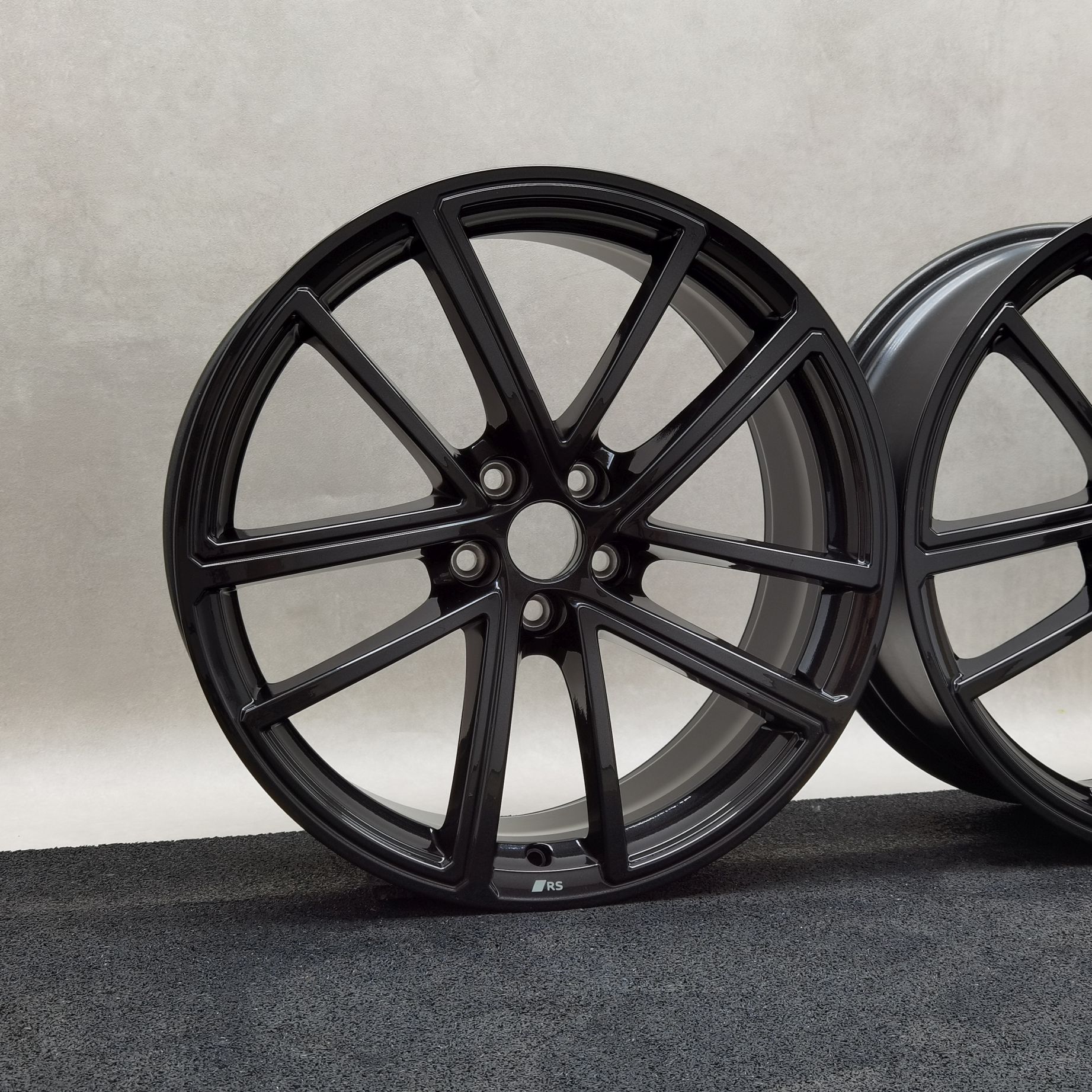 20 Zoll Audi 5-Doppelspeichen (Audi Sport) Schwarz metallic Alufelgen – Bild 2