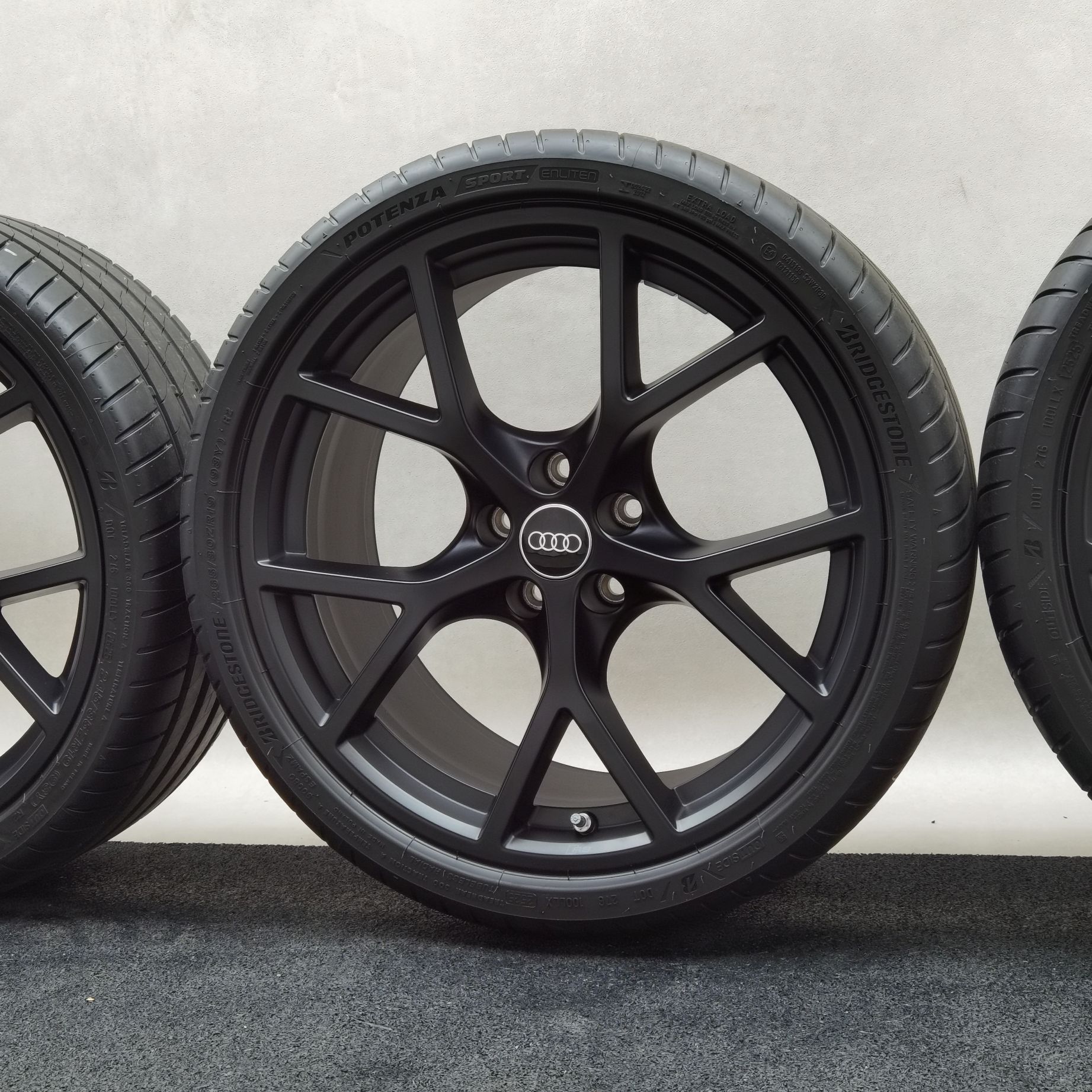 19 Zoll Audi 5-Y-Speichen Schwarz matt Sommerräder / Bridgestone Potenza Sport R2 Enliten 265/30 R19 – Bild 6