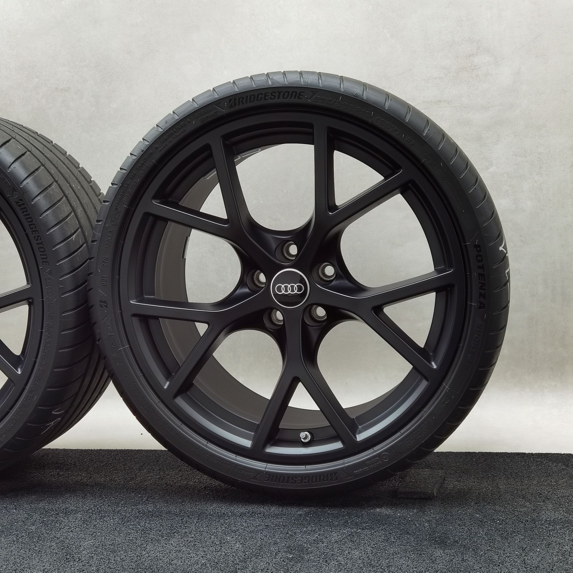 19 Zoll Audi 5-Y-Speichen Schwarz matt Sommerräder / Bridgestone Potenza Sport R2 Enliten 265/30 R19 – Bild 7