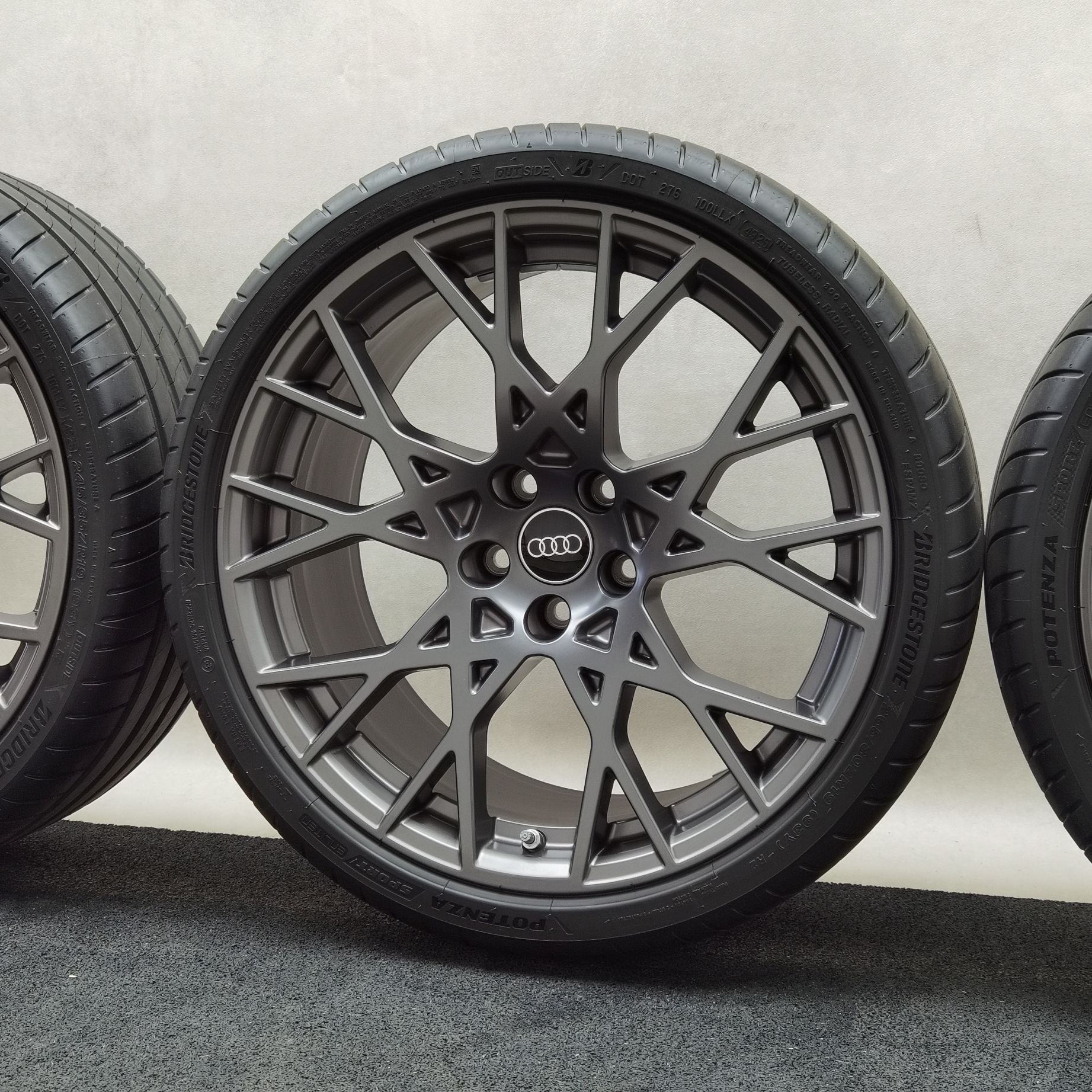 19 Zoll Audi 10-Kreuzspeichen Grau seidenmatt Sommerräder / Bridgestone Potenza Sport R2 Enliten 265/30 R19 – Bild 5