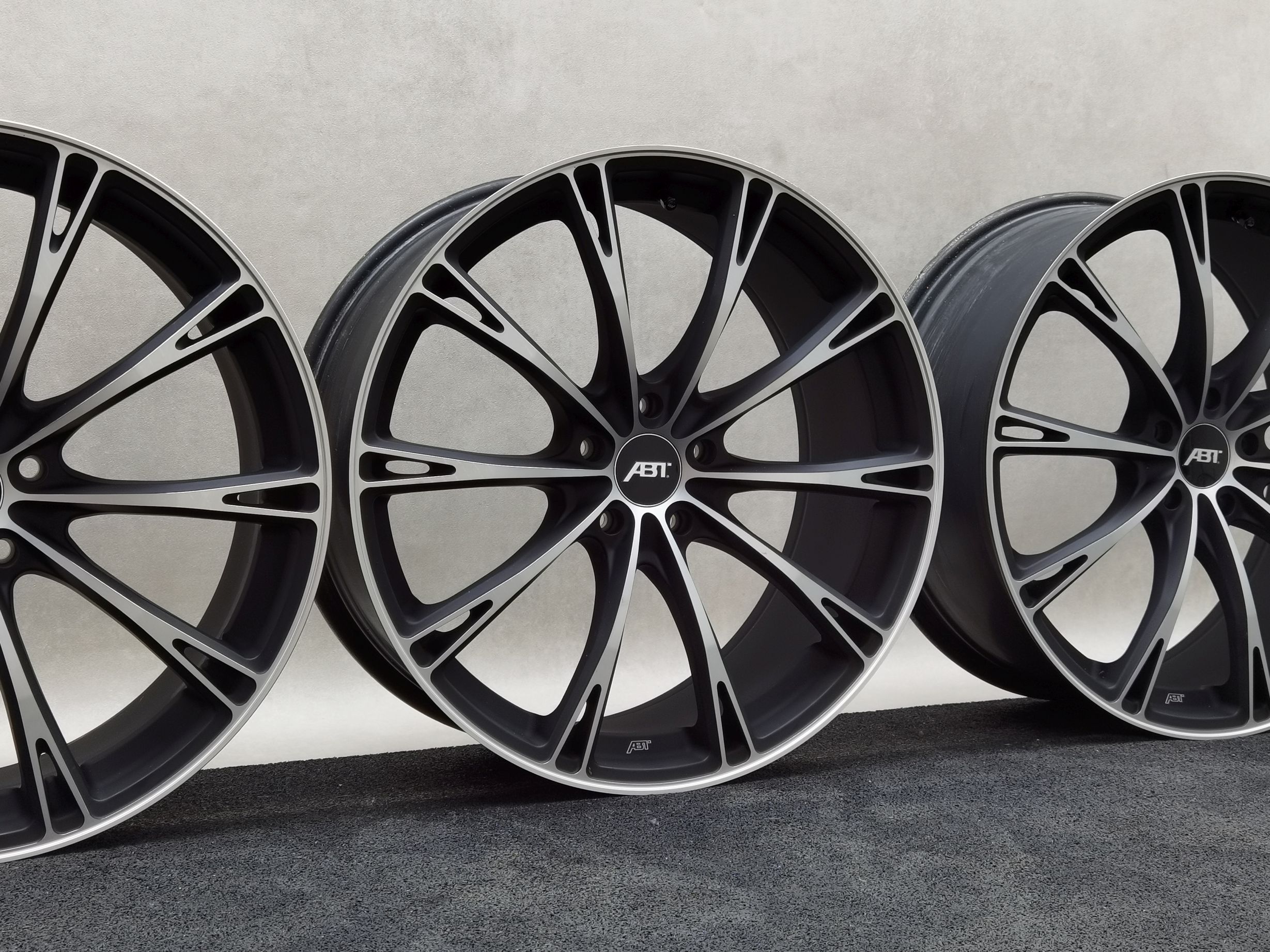 20 Zoll ABT Sportsline GR20 Matt black, glanzgedreht Alufelgen – Bild 1