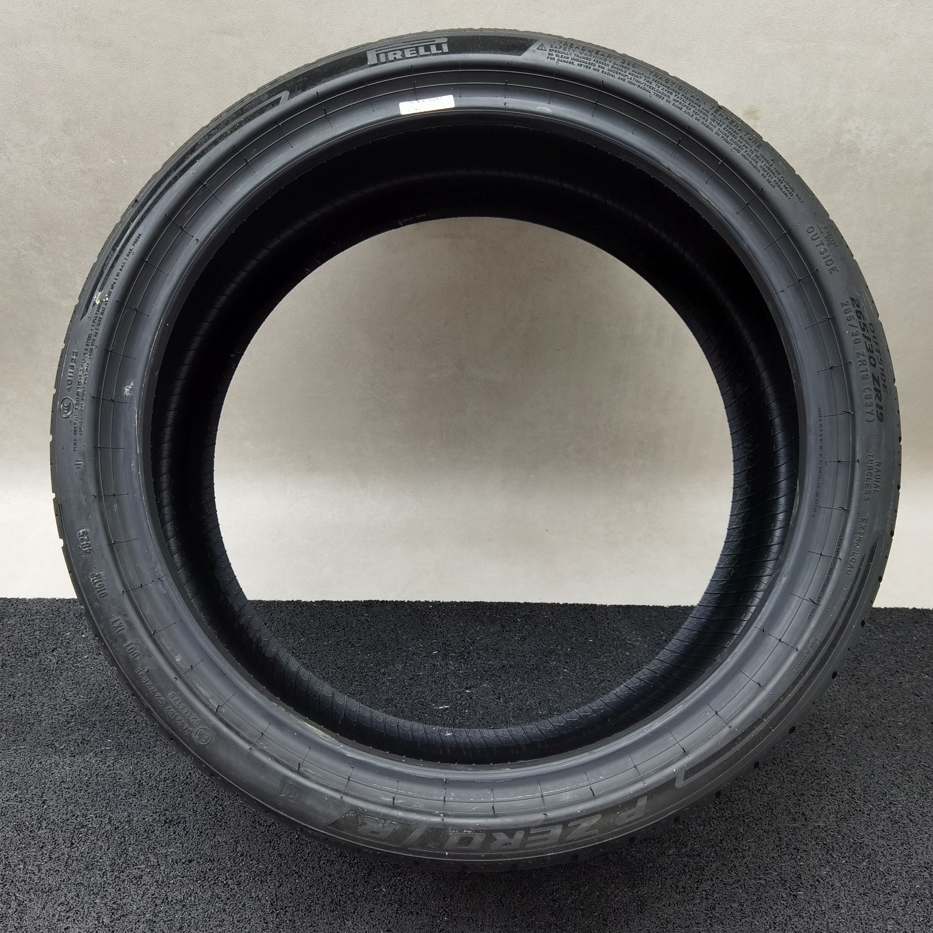 Pirelli P-Zero R (R1) 265/30 R19 Sommerreifen – Bild 5