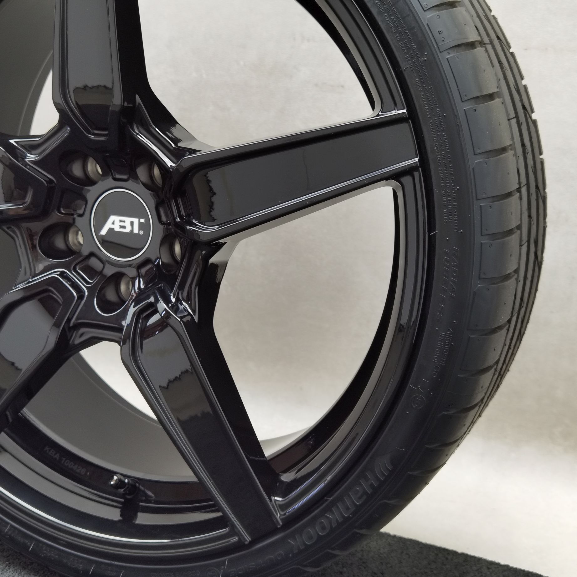 20 Zoll ABT Sportsline Prime Glossy black Sommerräder / Hankook Ventus S1 evo3 (K127) 235/30 R20 – Bild 18