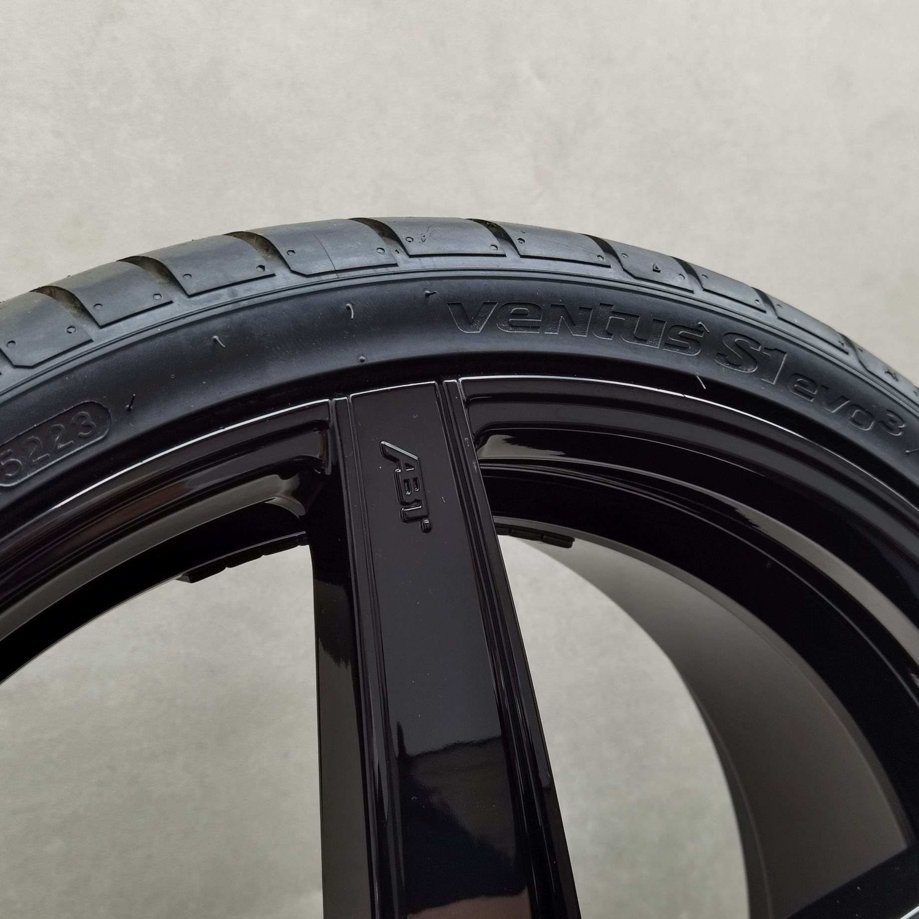 20 Zoll ABT Sportsline Prime Glossy black Sommerräder / Hankook Ventus S1 evo3 (K127) 235/30 R20 – Bild 4