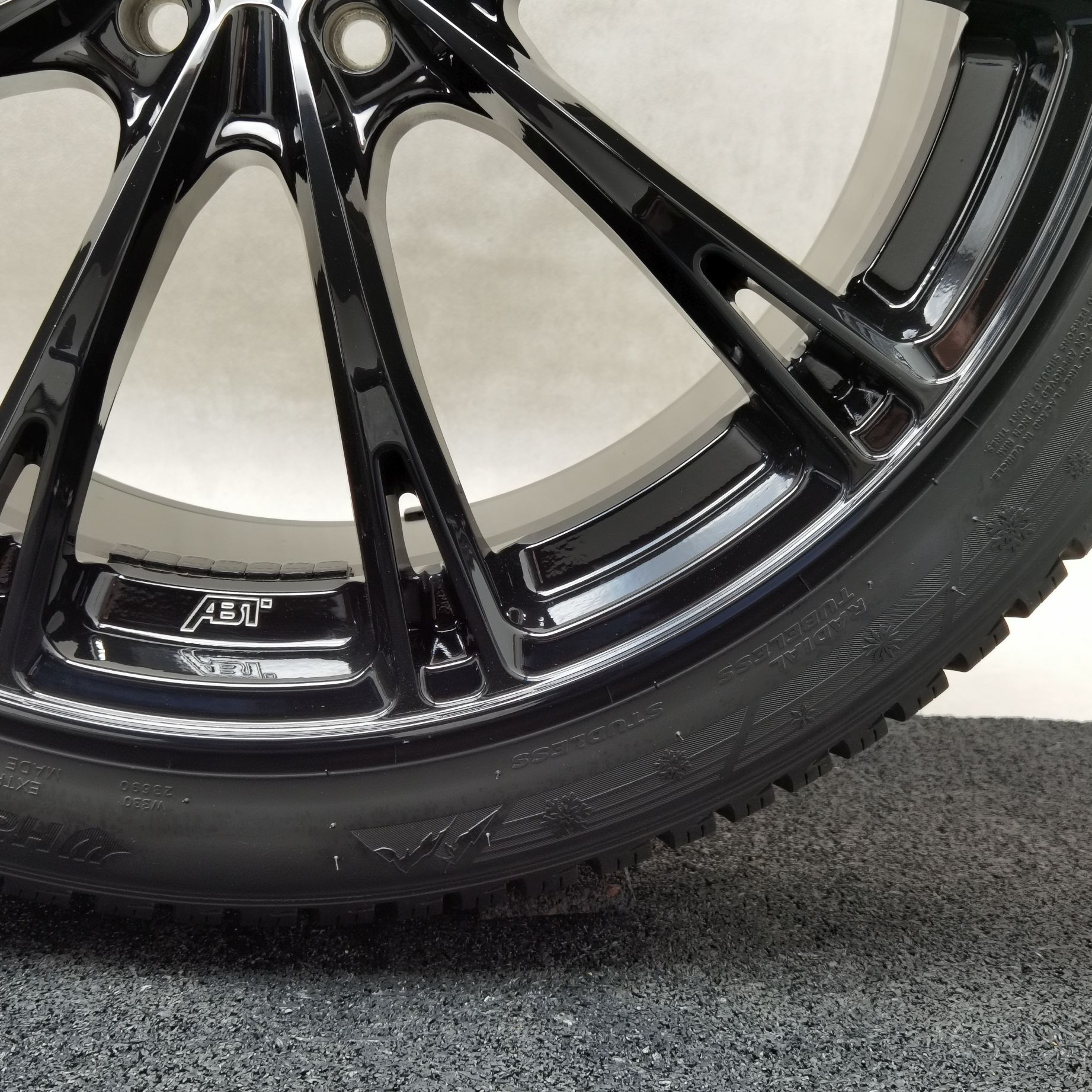 20 Zoll ABT Sportsline GR20 Glossy black Winterräder / Hankook Winter i*cept evo3 (W330) 255/40 R20 – Bild 10