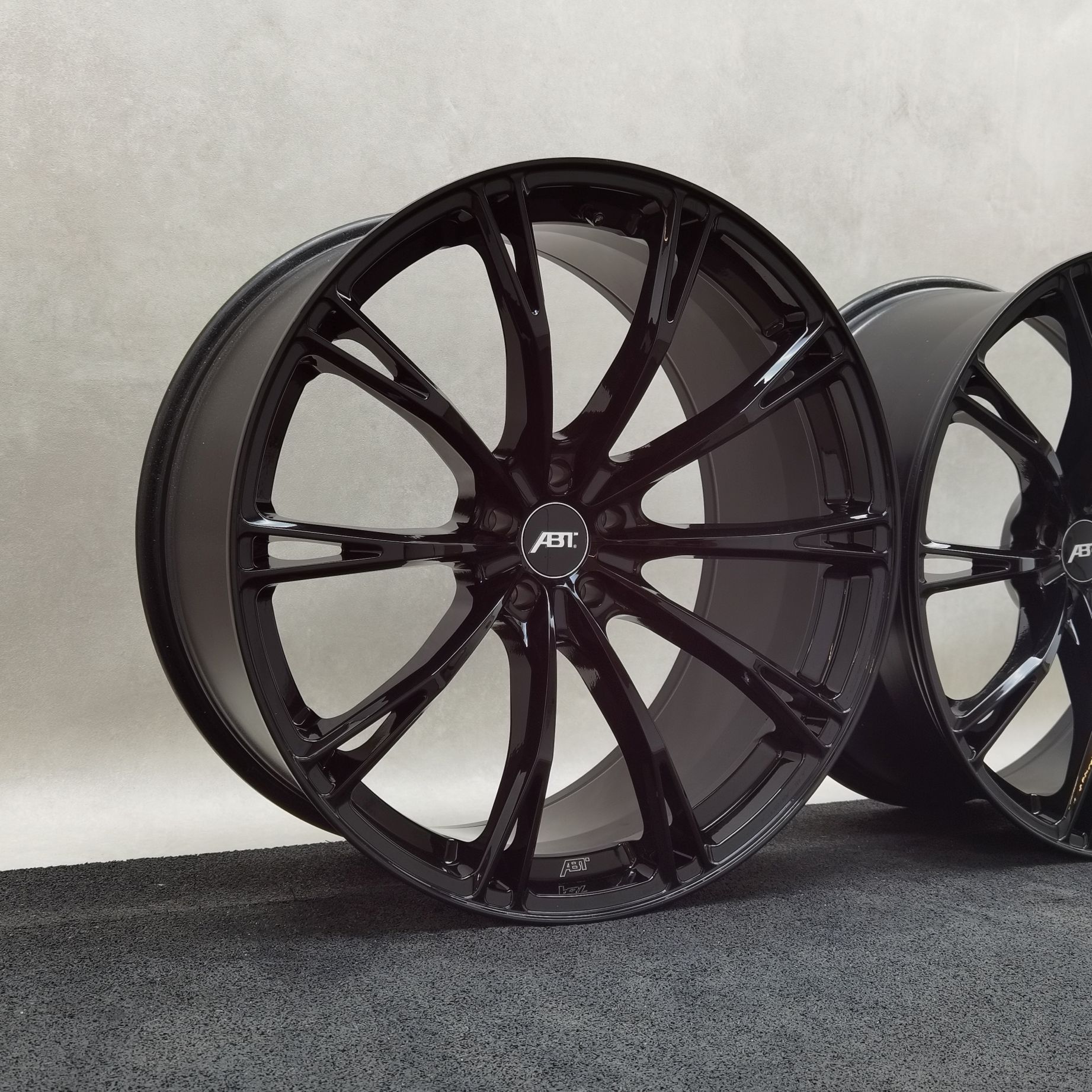 22 Zoll ABT Sportsline GR22 Glossy black Alufelgen – Bild 2